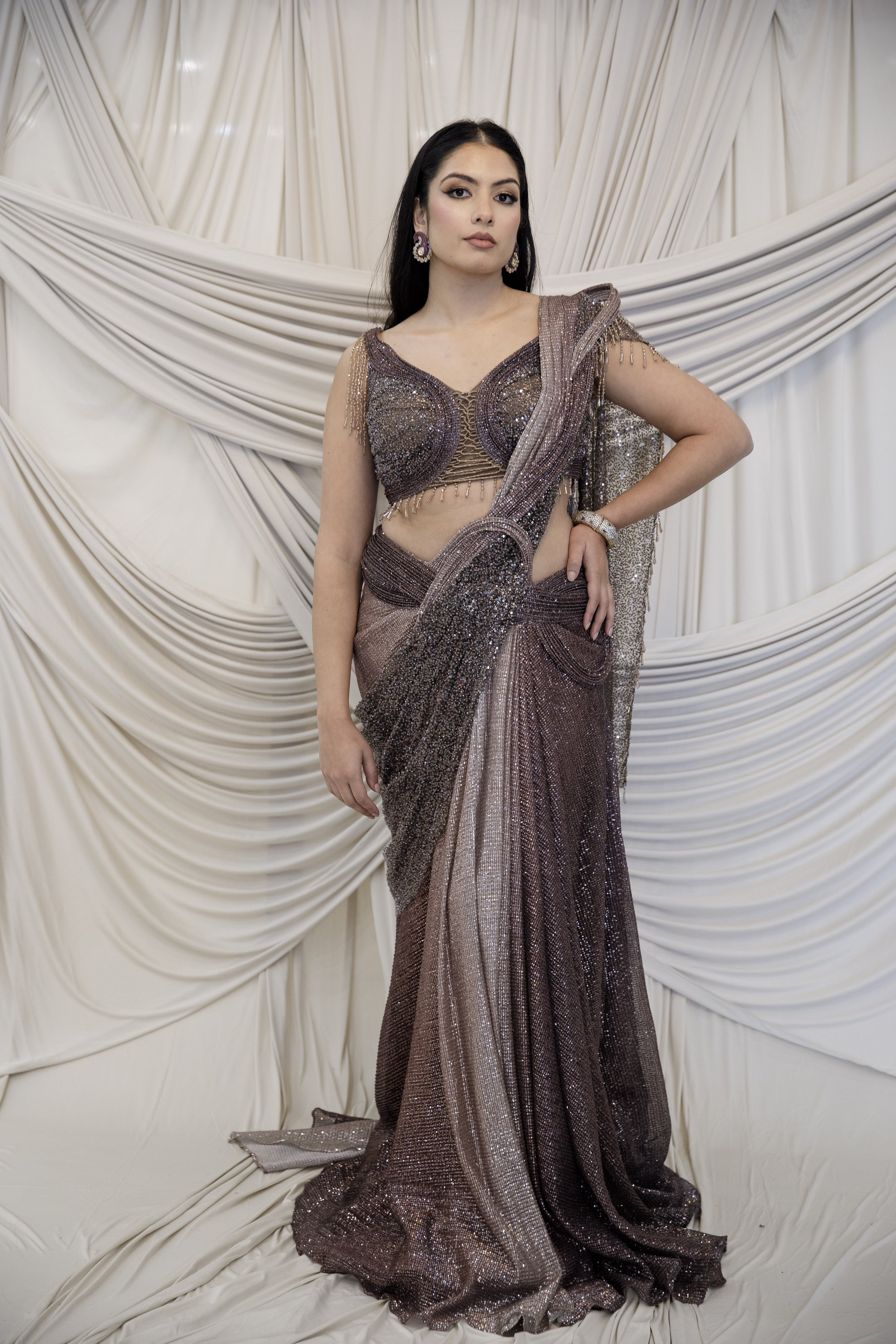 Arezou Saree