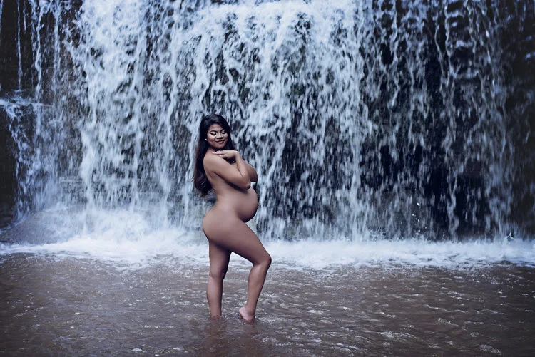 Daniela | Lakeville Maternity Photographer