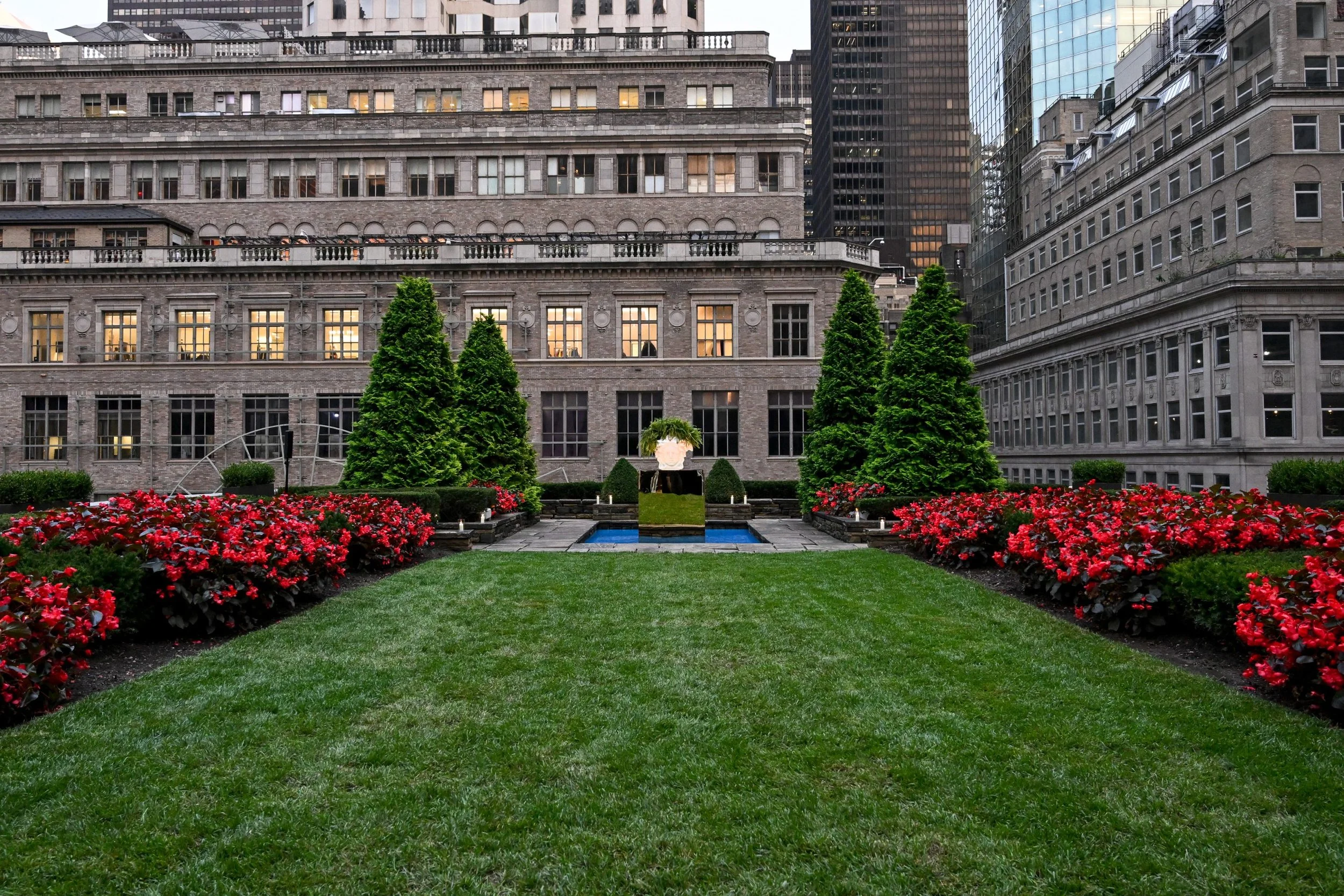 Versace-Icons-Dinner_Venue-04-scaled.jpg