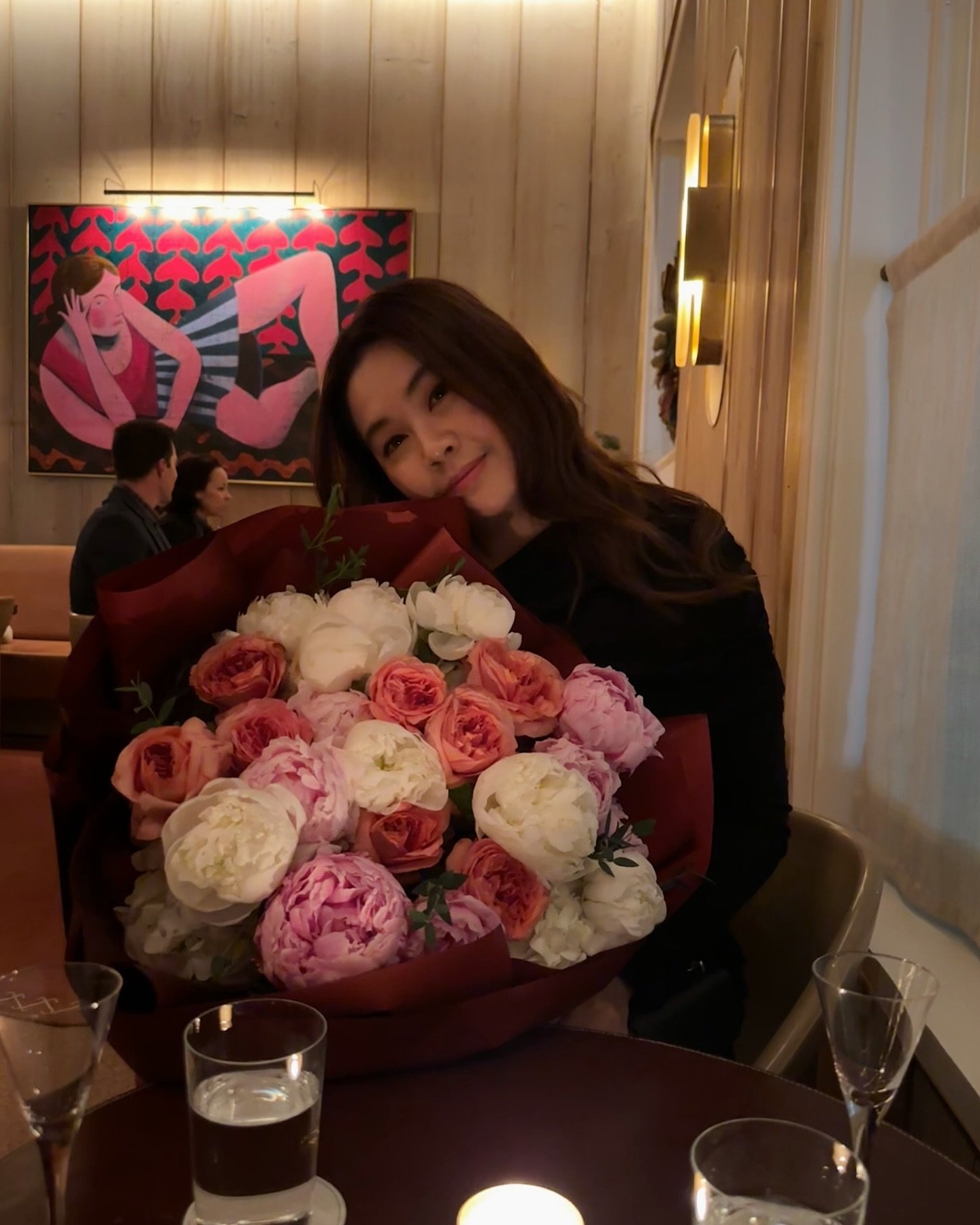Another year older, but feeling fresher than ever! Grateful for the love, growth, and all the beautiful moments. Here&rsquo;s to more memories and flowers in the year ahead! 💐✨ 
.
.
#BirthdayVibes #GratefulHeart #BouquetGoals #NewYearNewMe #FeelingB