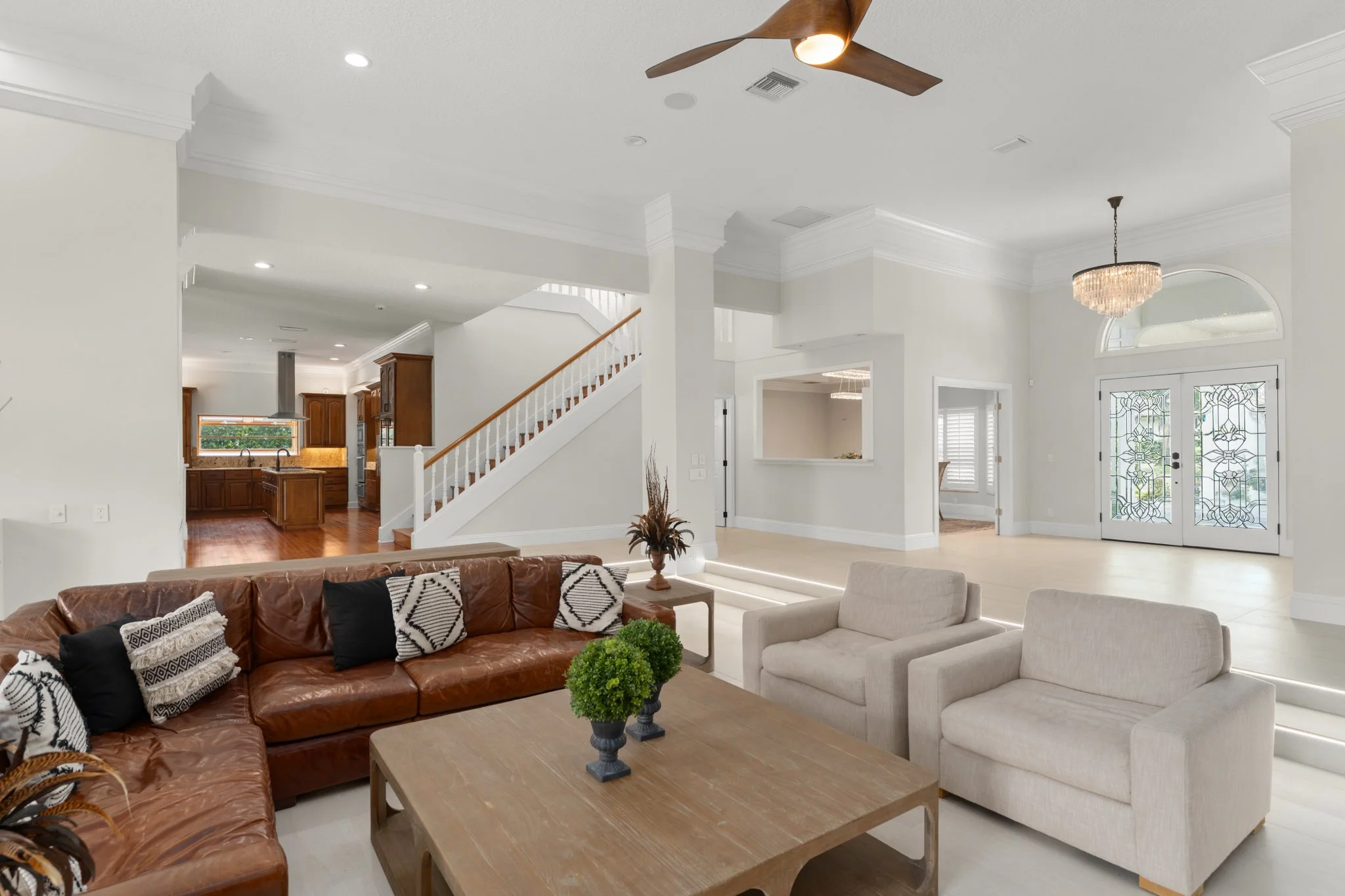 11_9648 McCormick Pl 008.jpg