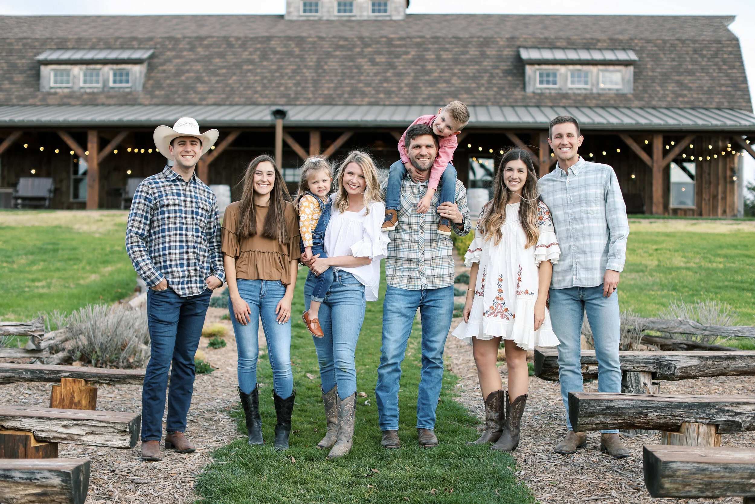 Home Sycamore Creek Family Ranch