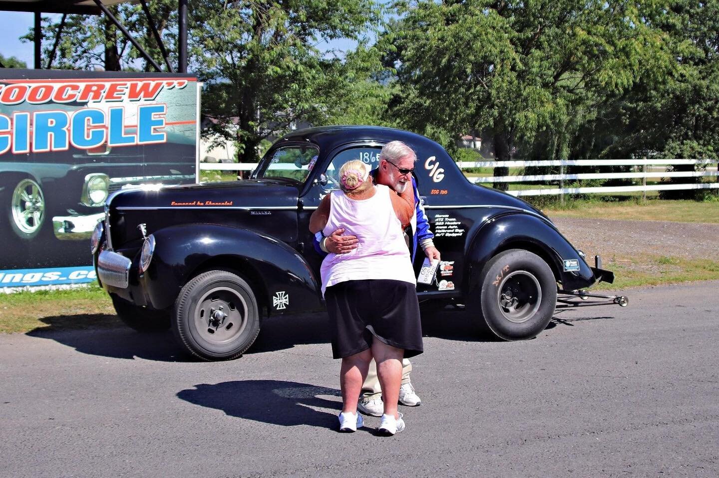 Our race at Maple Grove was called off today, so we figured we could all use one of Ethel&rsquo;s famous hugs from @beaverspringsdragway! 🤗 

Happy weekend y&rsquo;all and see ya Aug. 27-28th at US 13 Dragway in DE! 🏁

#eastcoastgassers #dragracing