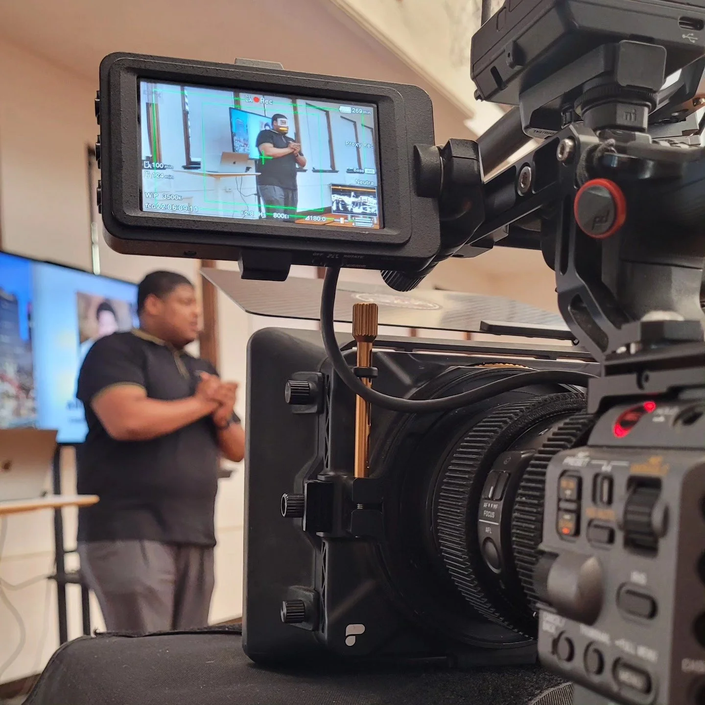 What Makes a Business Video Actually Work: From First Impression to Viewer Engagement