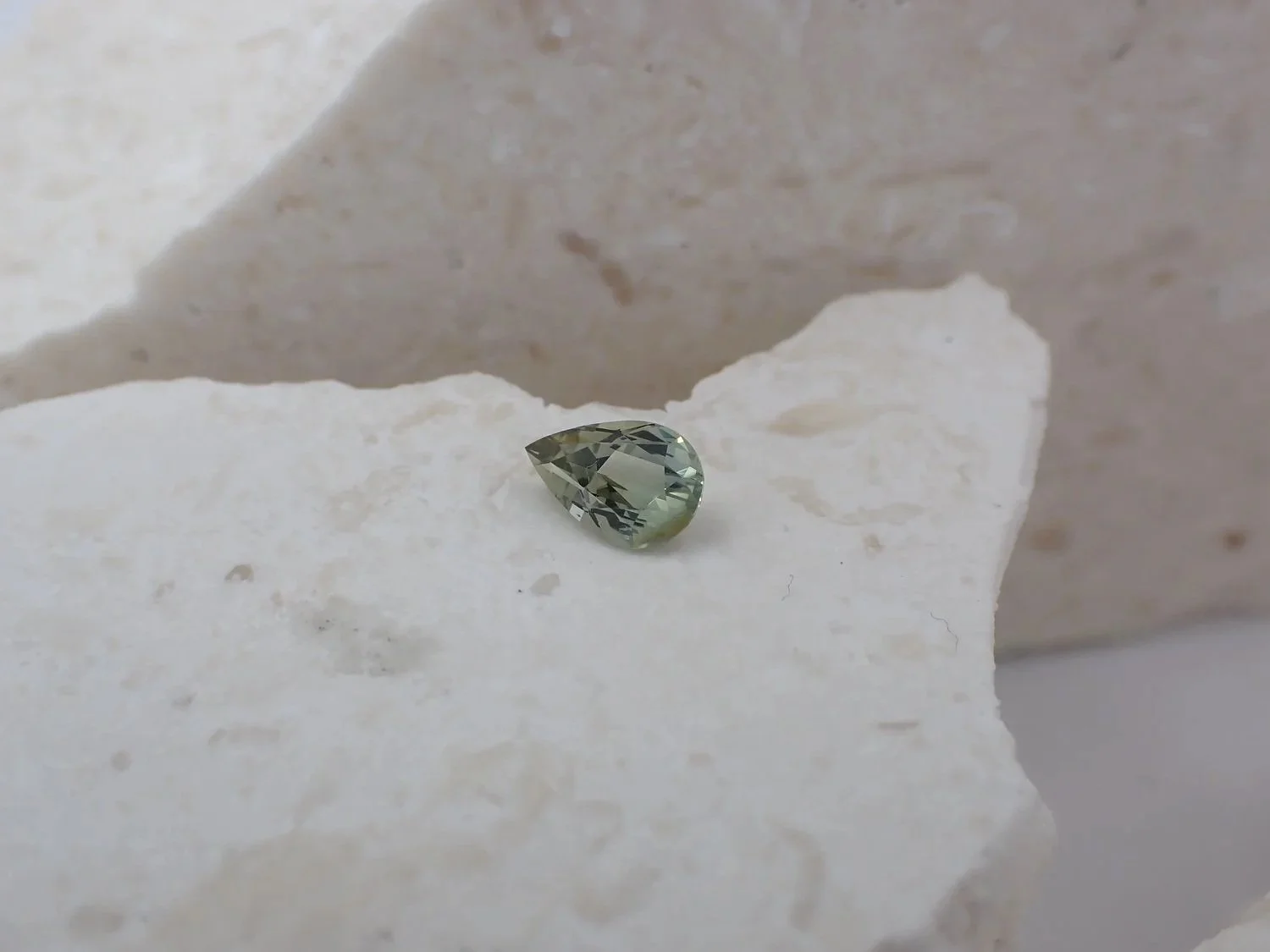 Australian-pear_Sapphire2.jpg