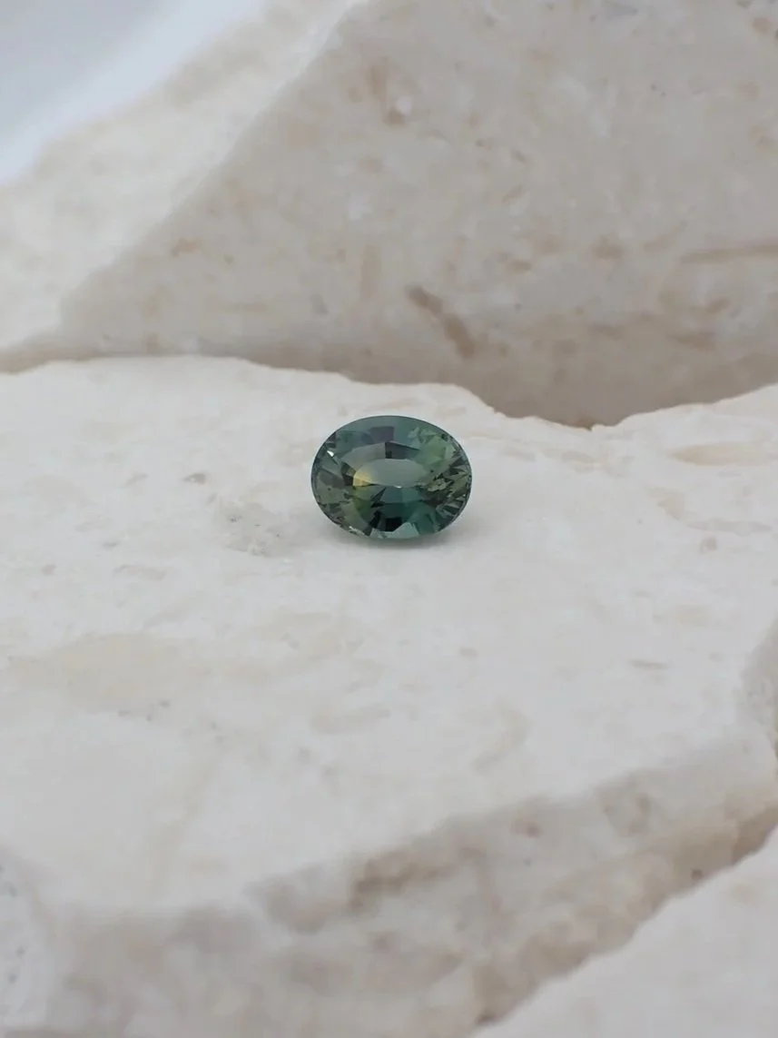 Australian Oval Sapphire 1.24ct