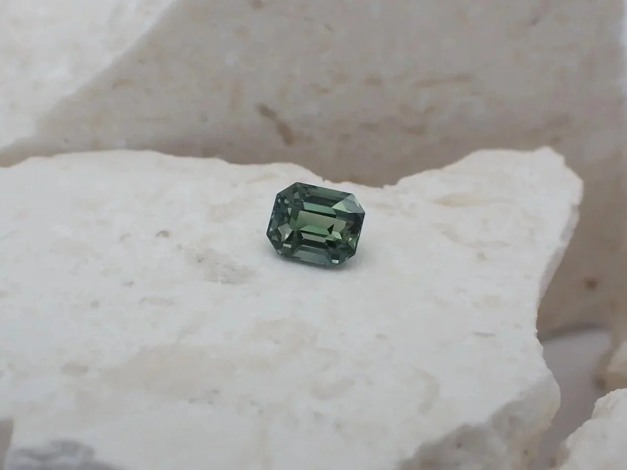 Australian_emerald_cut_green_sapphire.jpg
