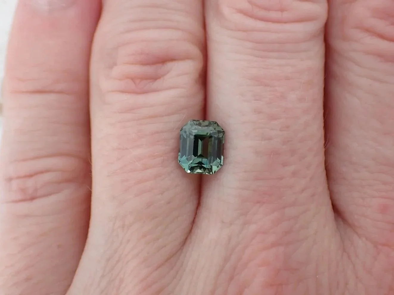 Australian_emerald_cut_green_sapphire2.jpg