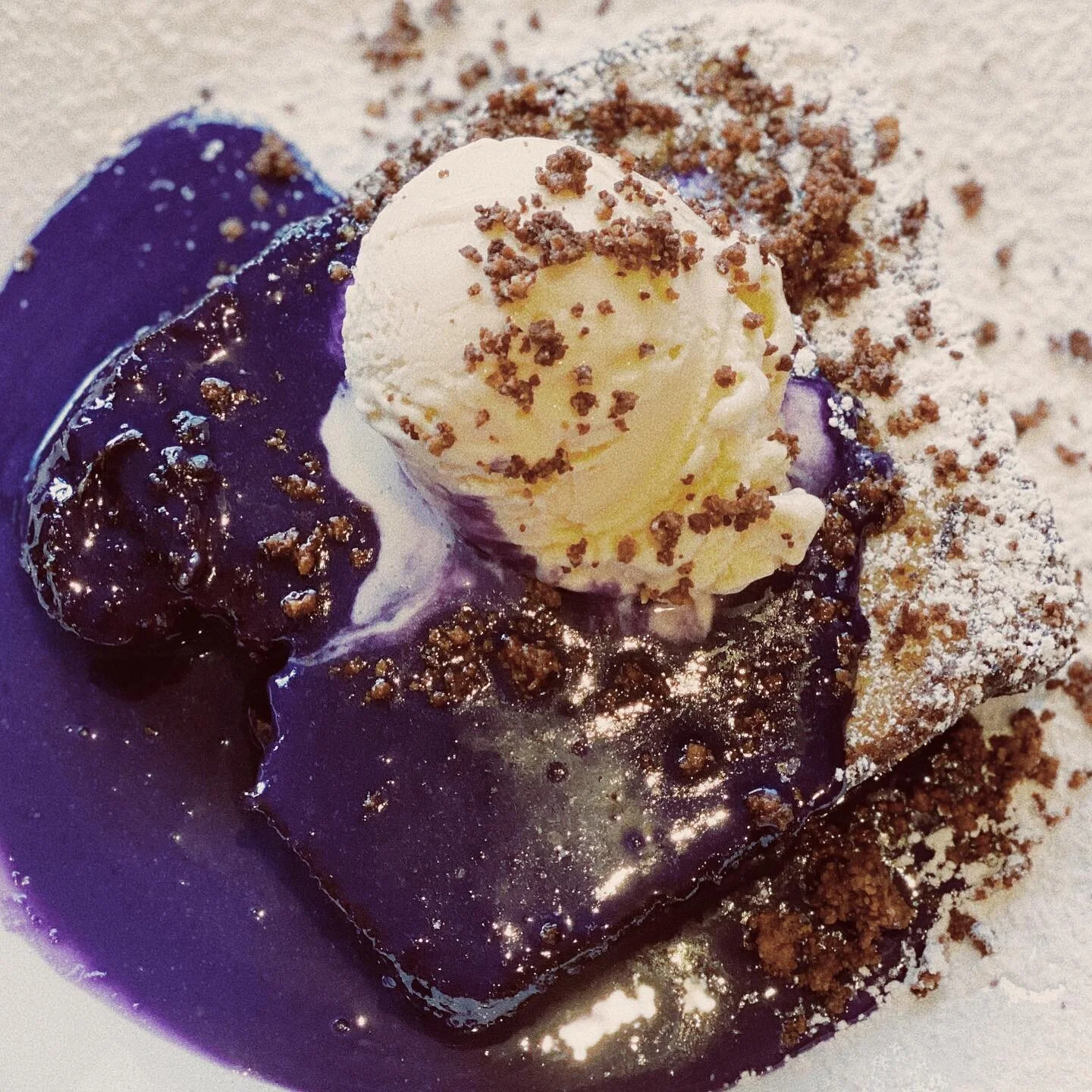 This one is for all the Mamas! 

FILIPINO FRENCH TOAST w/ 
Ube Halaya, coconut mascarpone and latik ( toasted coconut) using our signature Panadera Loaf 🍞🍞🍞

Only available this weekend (13/14) until it sells out! 🤎💜 

#mothersdayspecial