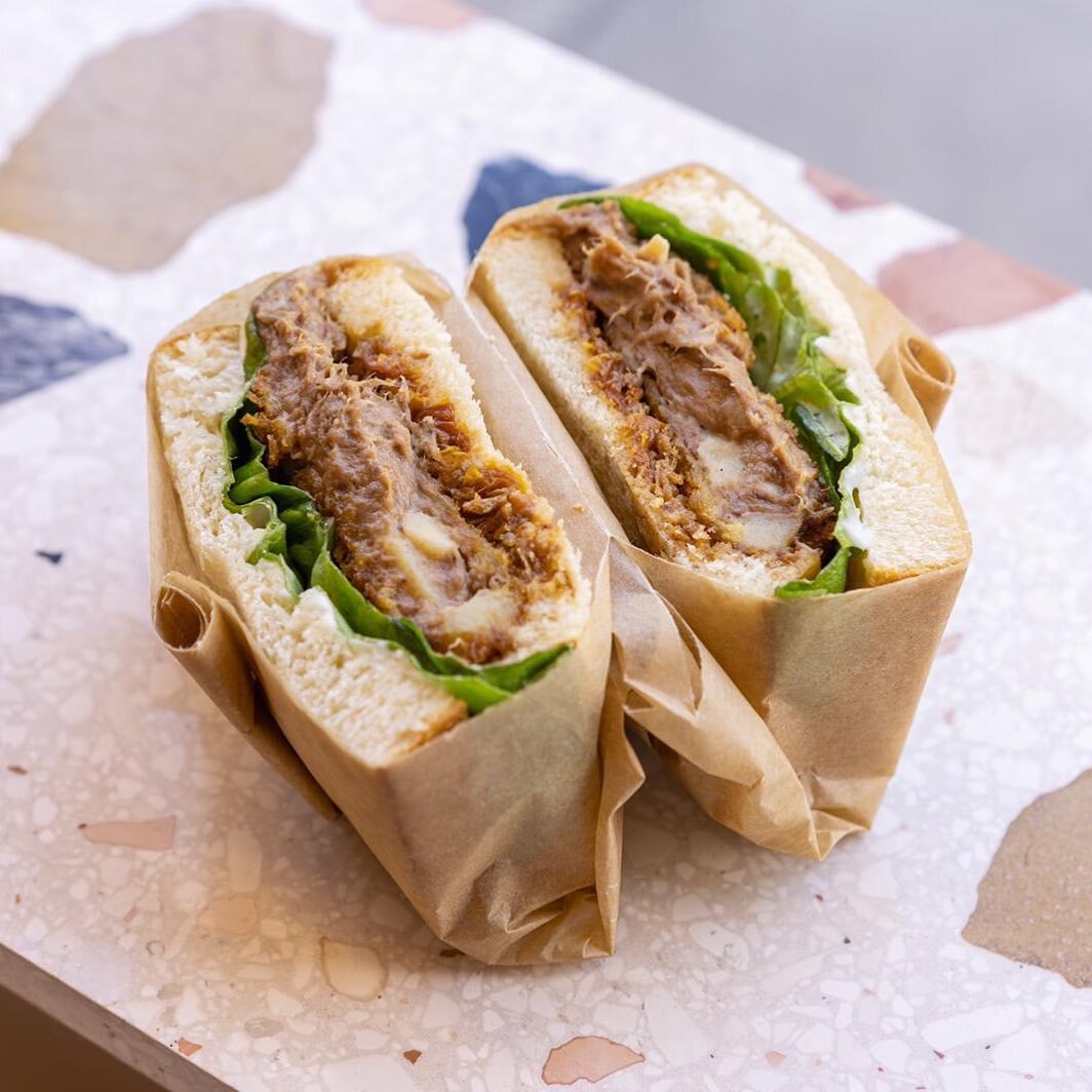 Aside from the Ube french toast this weekend, who else is coming for some sandos? ✨🤎
