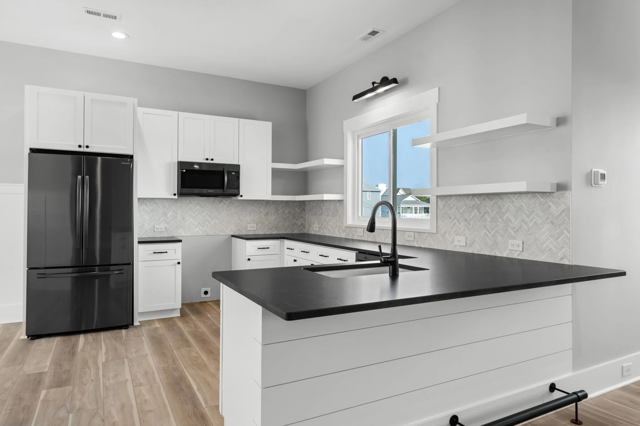 18-web-or-mls-1421 Mackerel Unit 2 -117.jpg