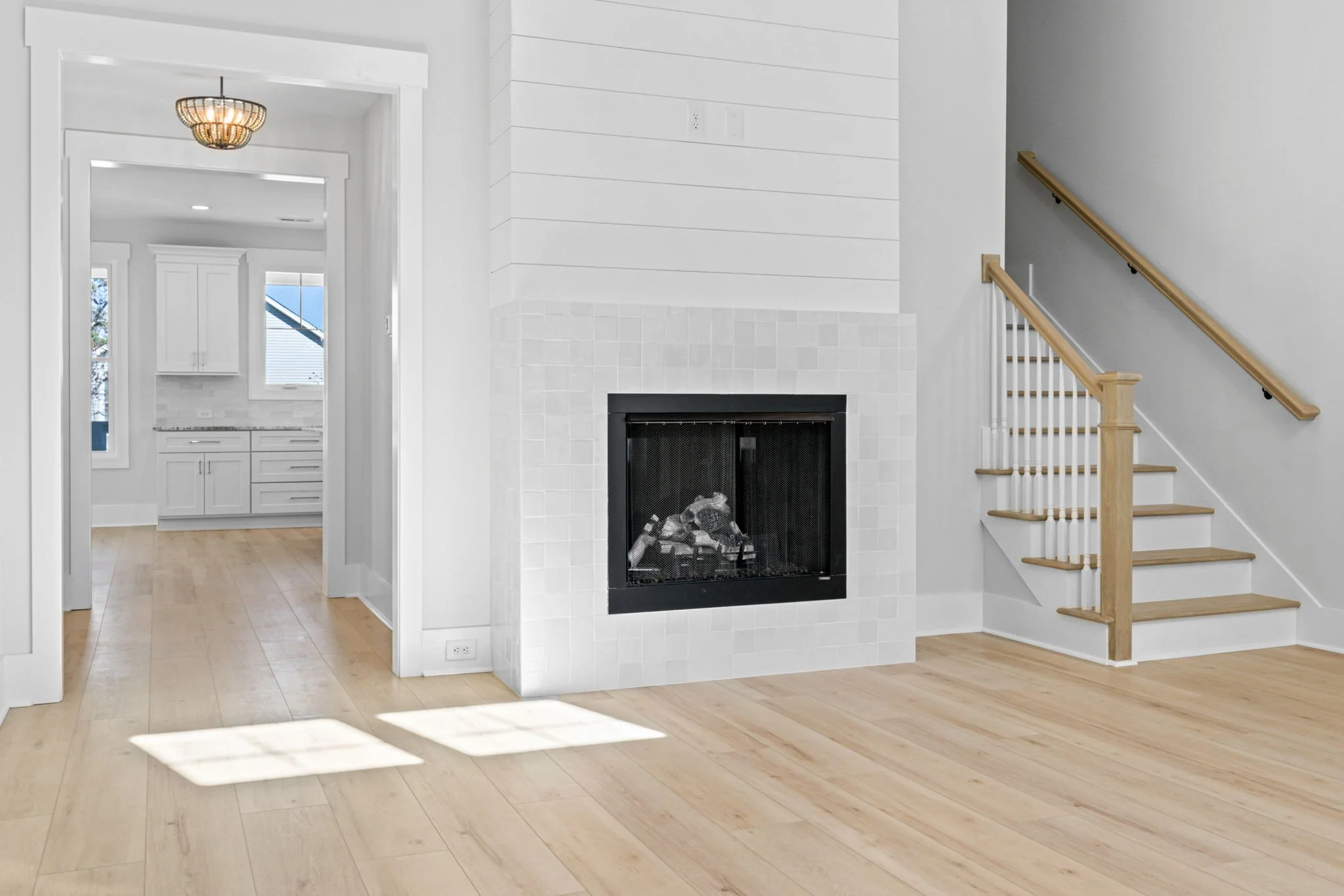 11-web-or-mls-410 Goldsboro - 11.jpg