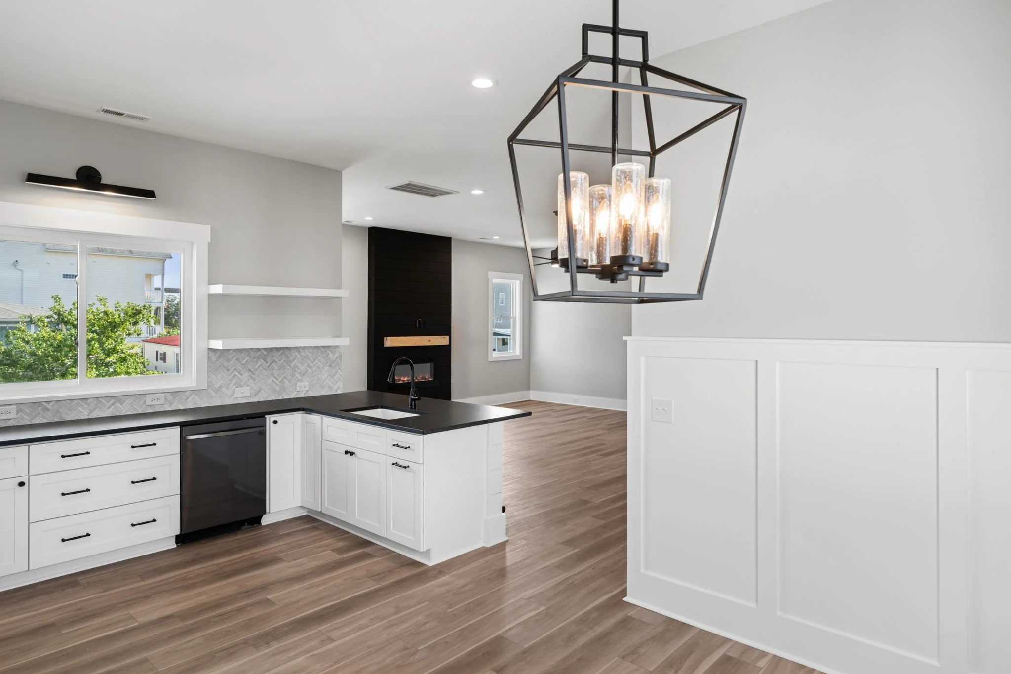 28-web-or-mls-1421 Mackerel Unit 2 -127.jpg