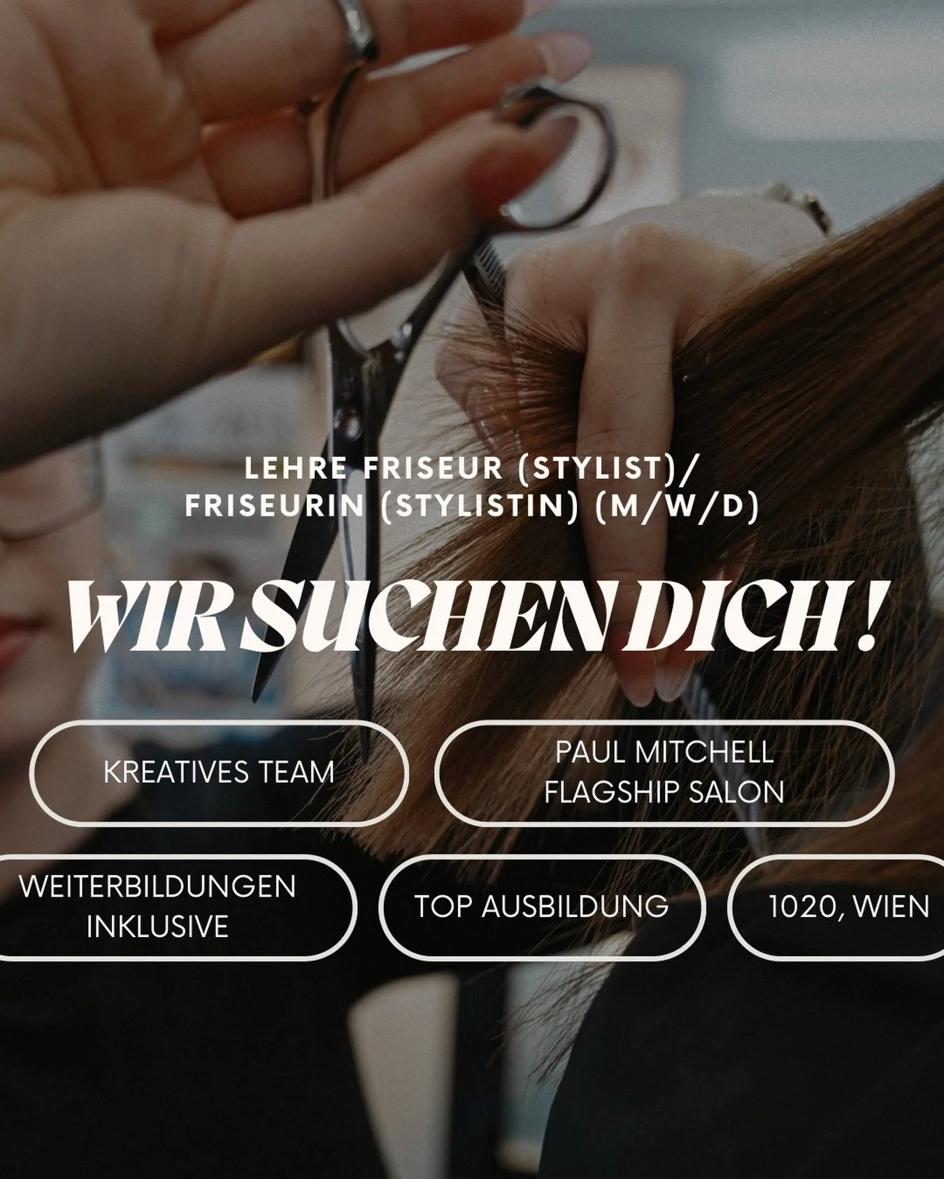 Du m&ouml;chtest deine Leidenschaft f&uuml;r Haare zum Beruf machen? Dann starte deine Karriere bei Insider of Hair. 🫶

Als Paul Mitchell Flagship Salon bieten wir dir eine Ausbildung, in der Kreativit&auml;t, handwerkliche Pr&auml;zision und pers&o