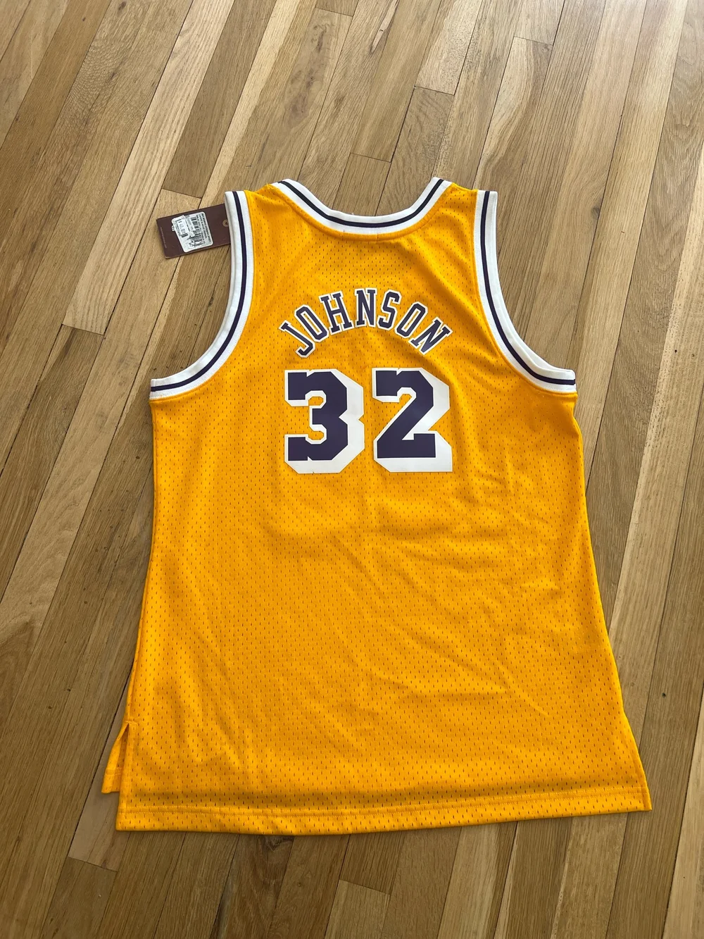 Magic Johnson Jersey ( 2XL ) Women — Reunion