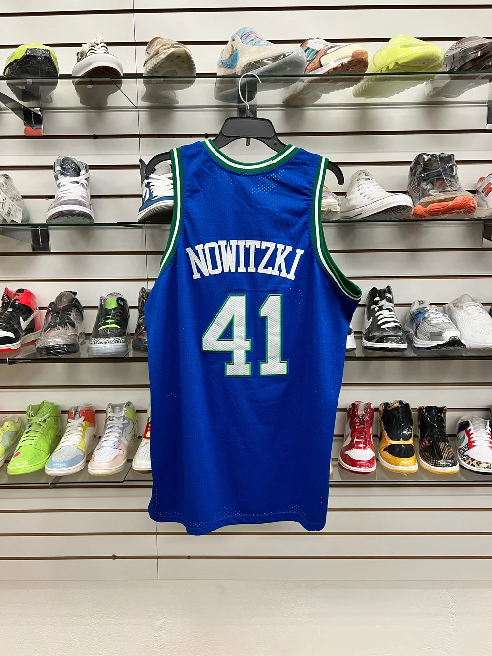 DIRK NOWITZKI DALLAS MAVS JERSEY (2XL) — Reunion