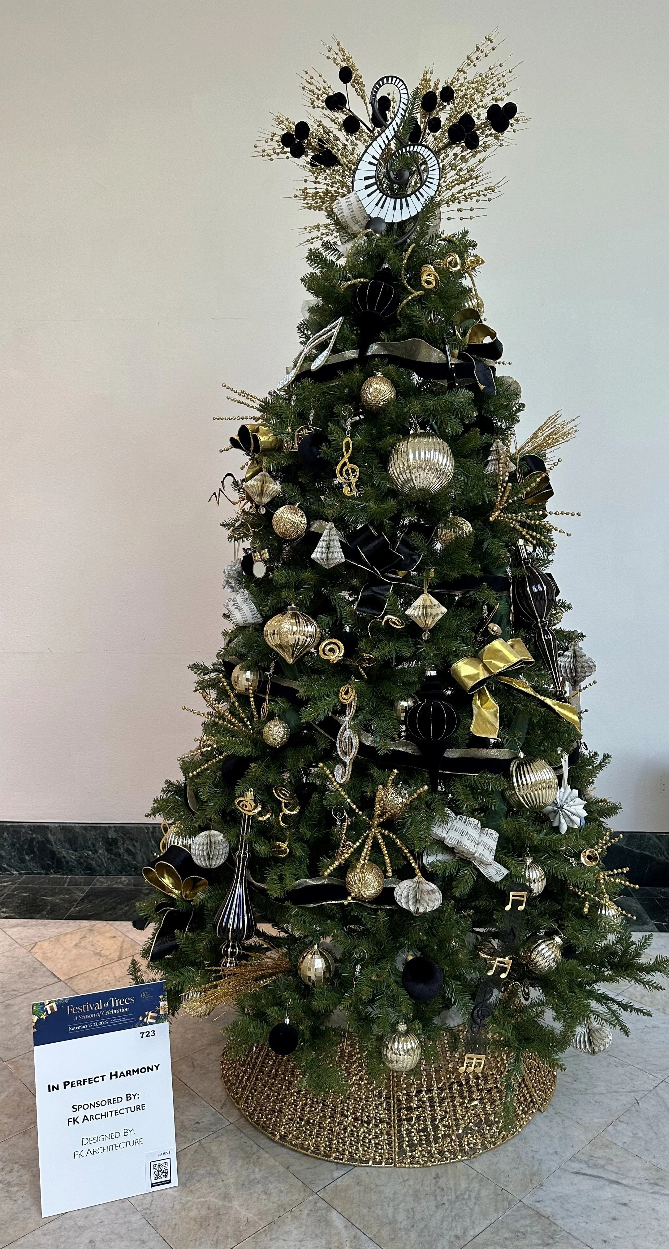 treewithsign.jpg