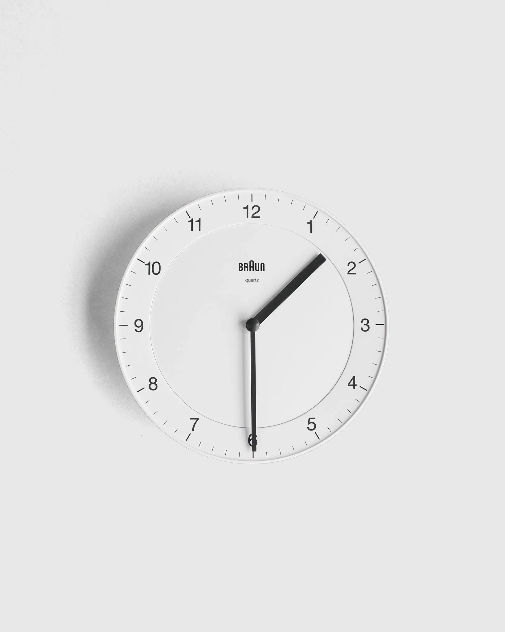 [BC06] Small White Wall Clock by Braun
