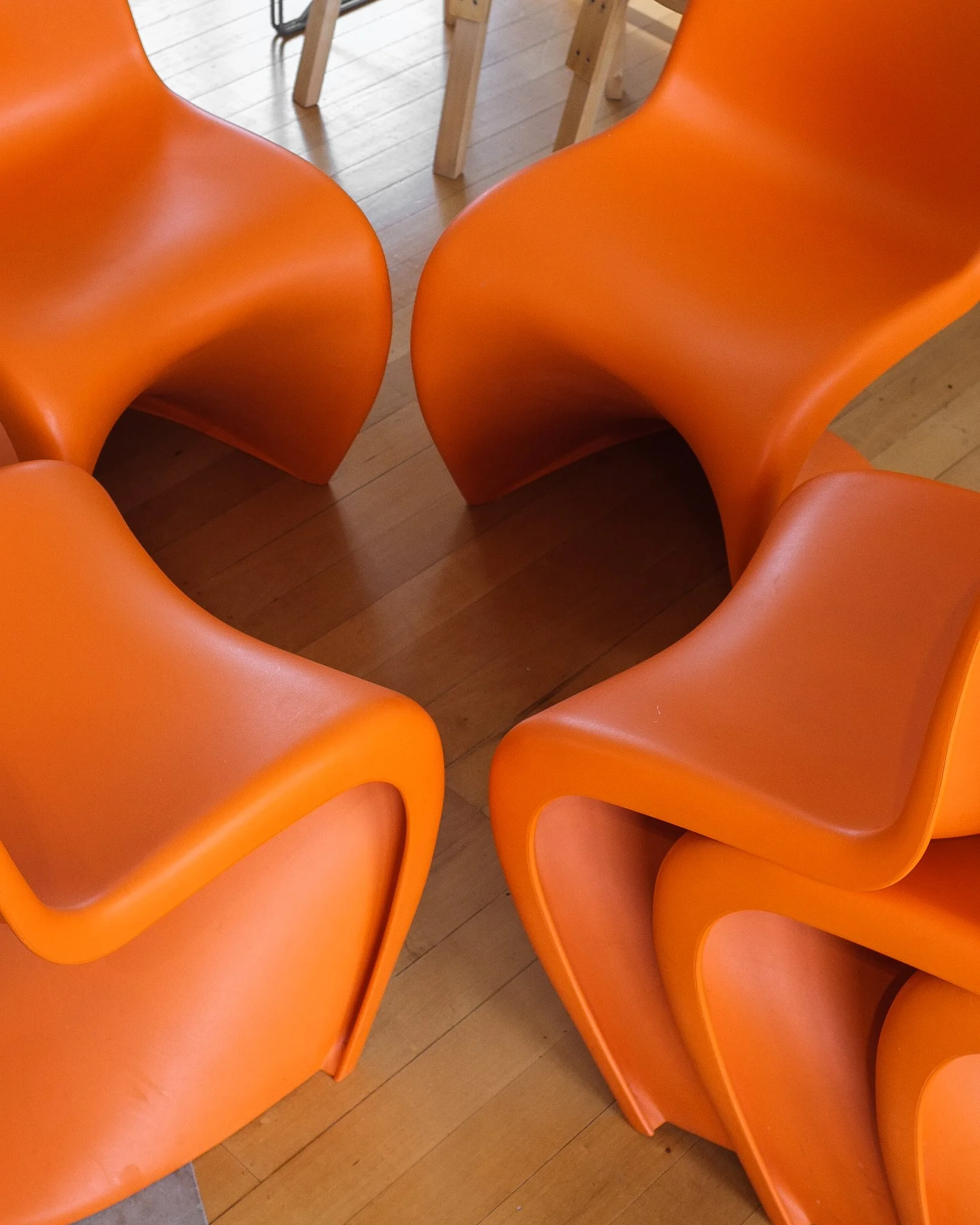 pantonorange-4-2.jpg