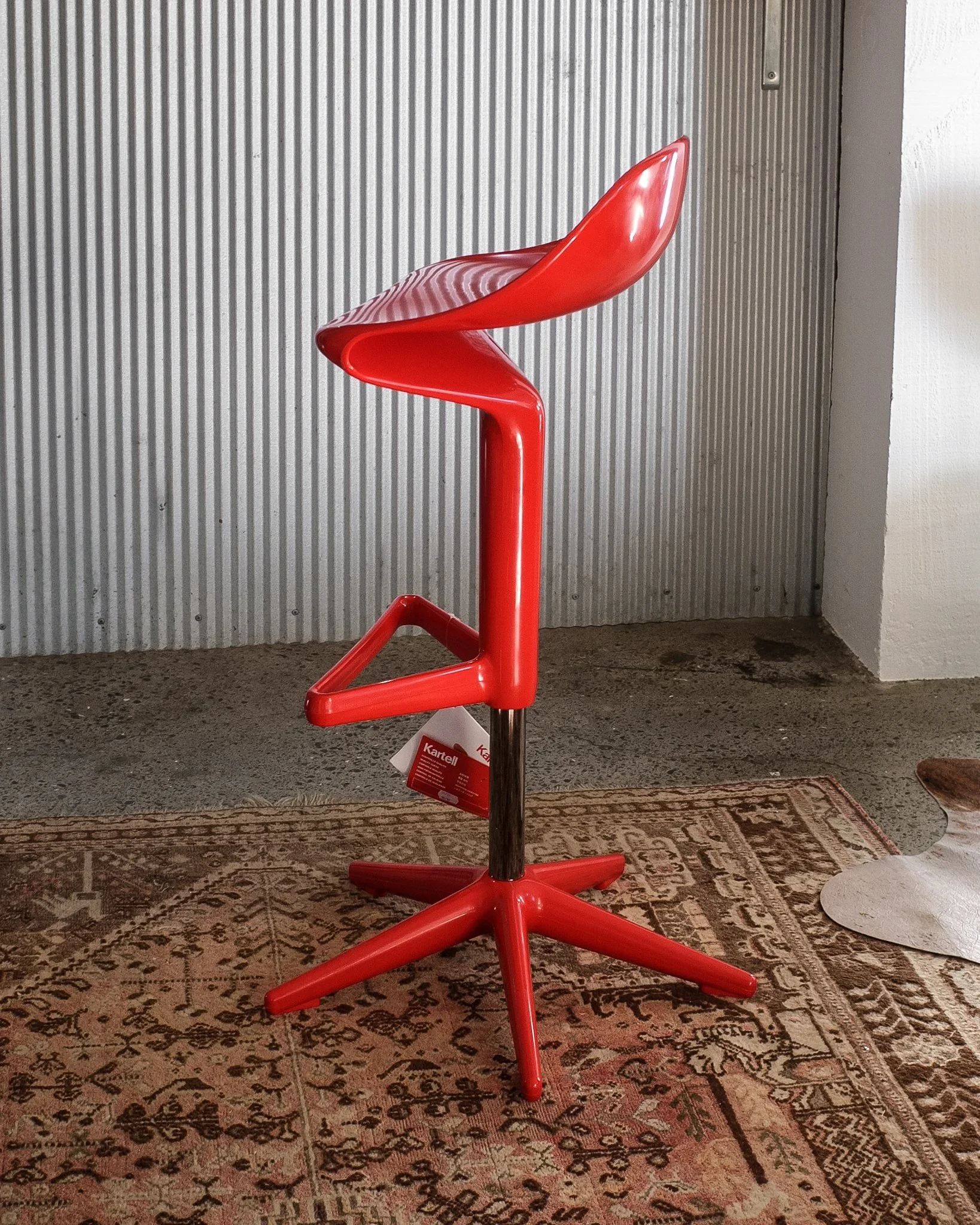 redspoonstool-3.jpg