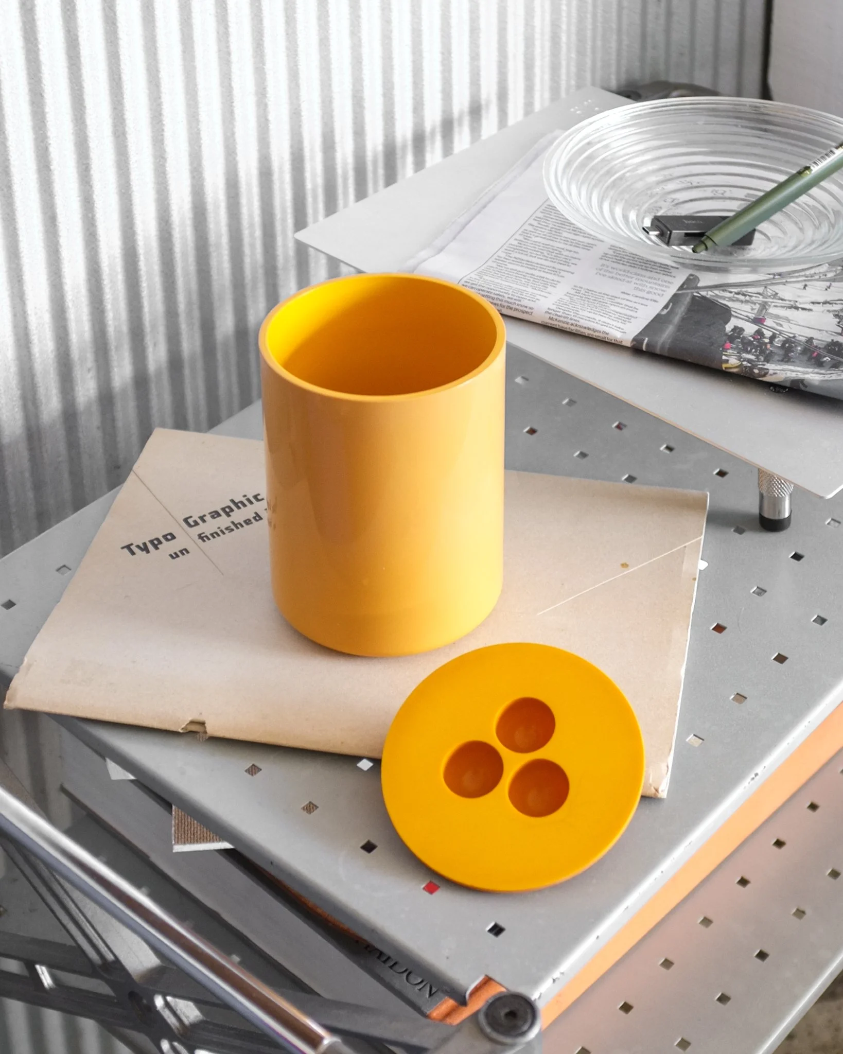 voilacrayonnetraycontainer-6.jpg