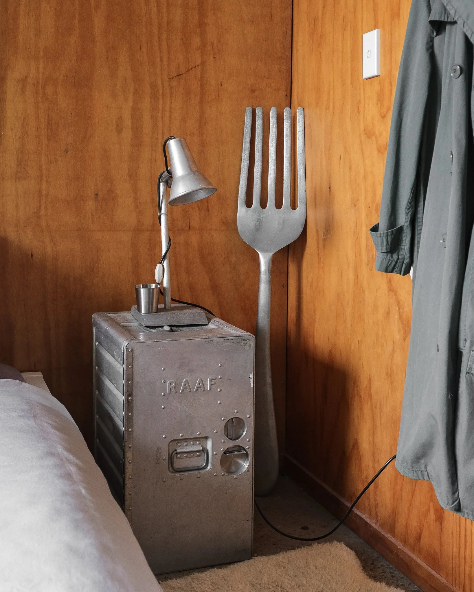 oversizedfork.jpg