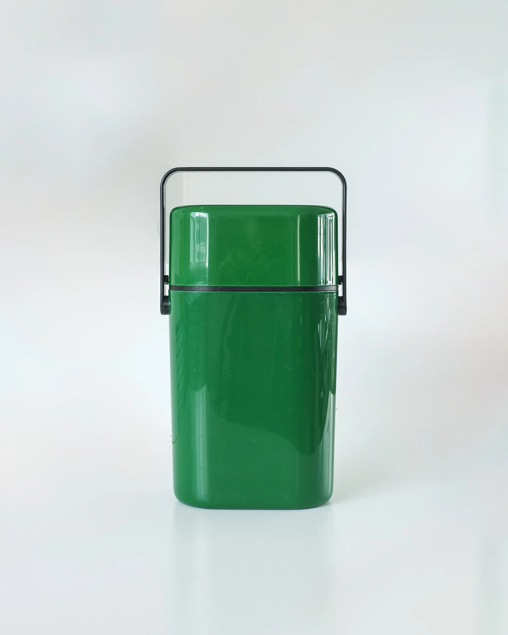 WineCoolergreen.jpg