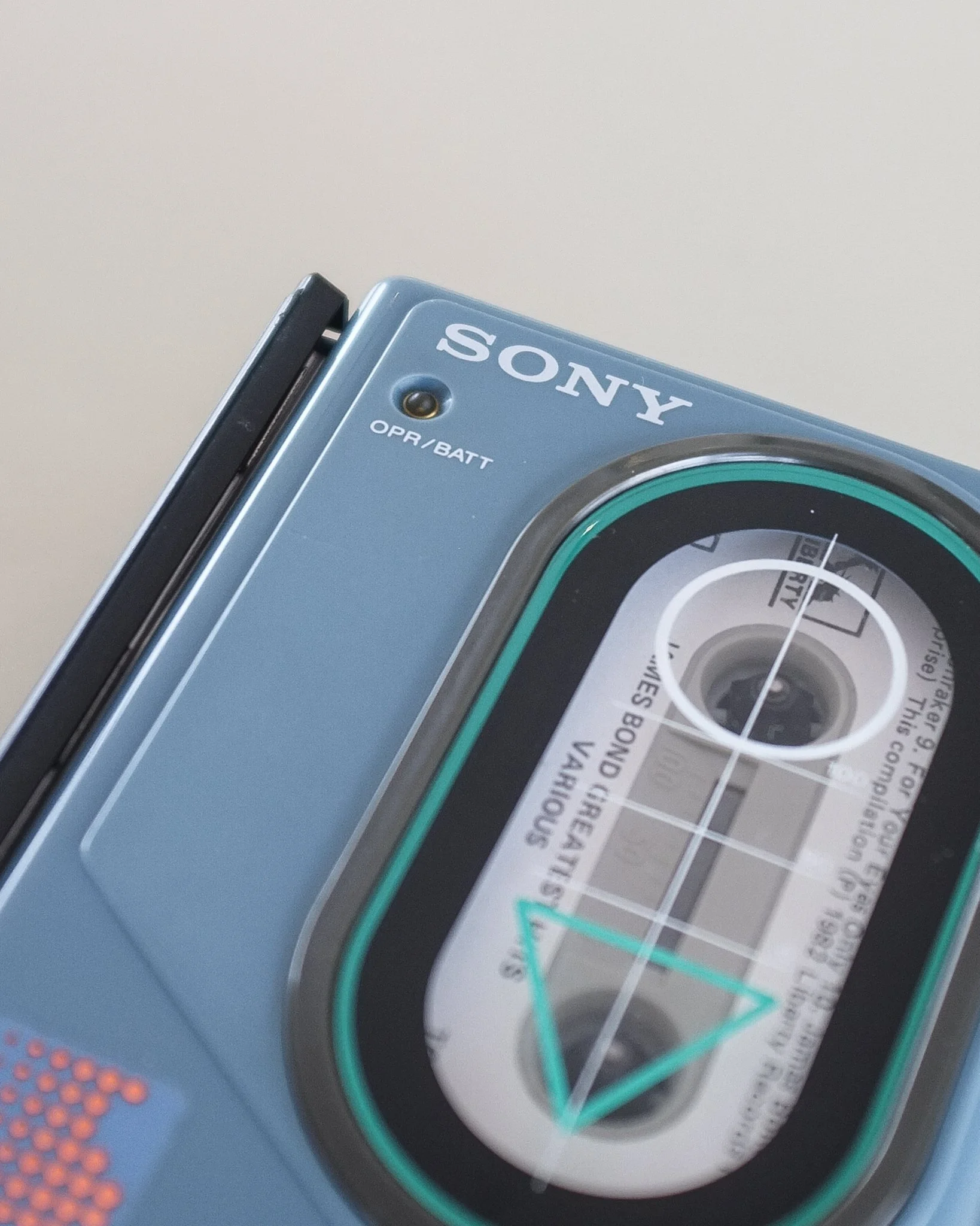 BlueSonyWalkman-01.jpg