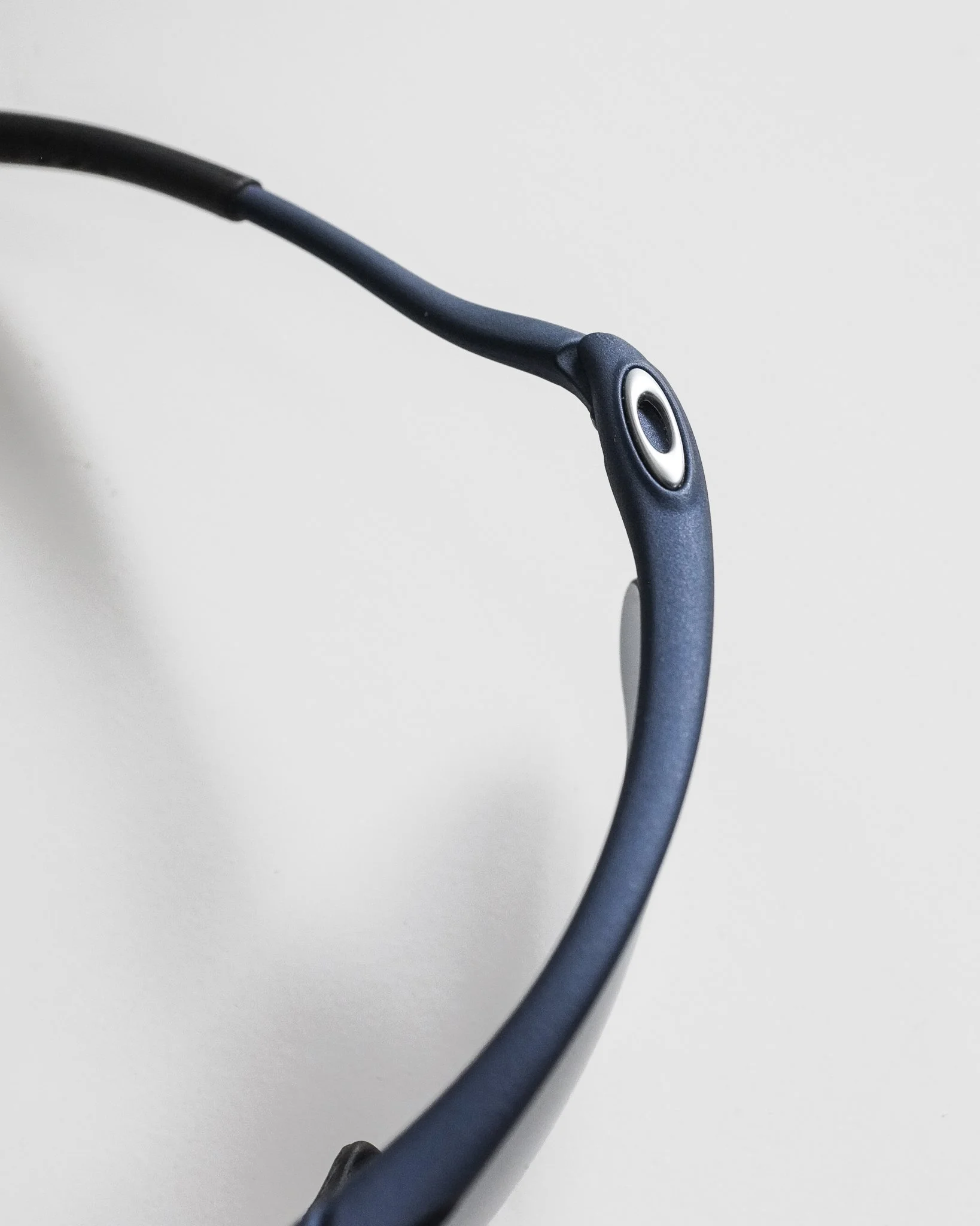 oakleyMframemag-7.jpg