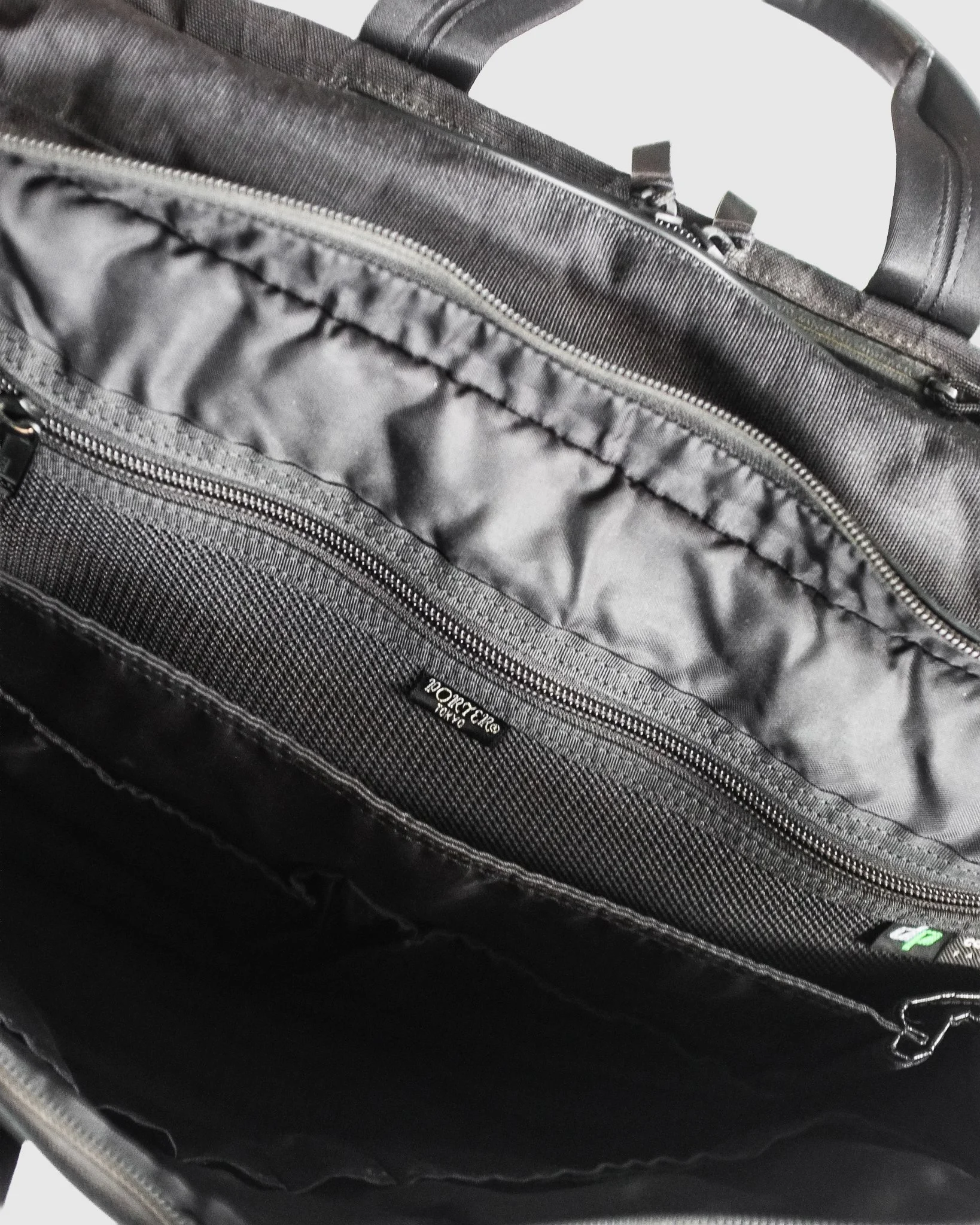 ripstopblackporterbag-6.jpg