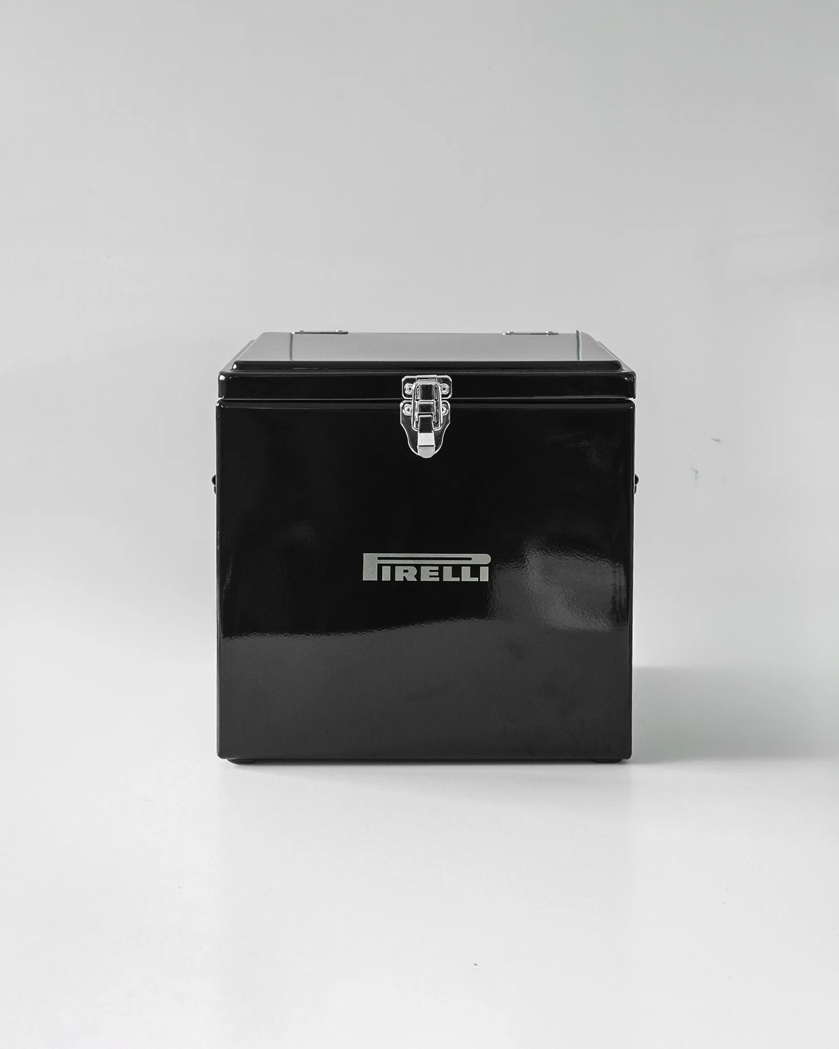 pirelli cooler-4.jpg