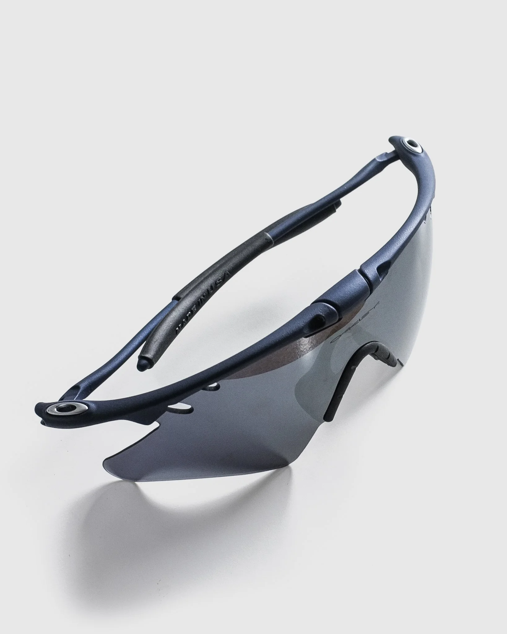 oakleyMframemag-6.jpg
