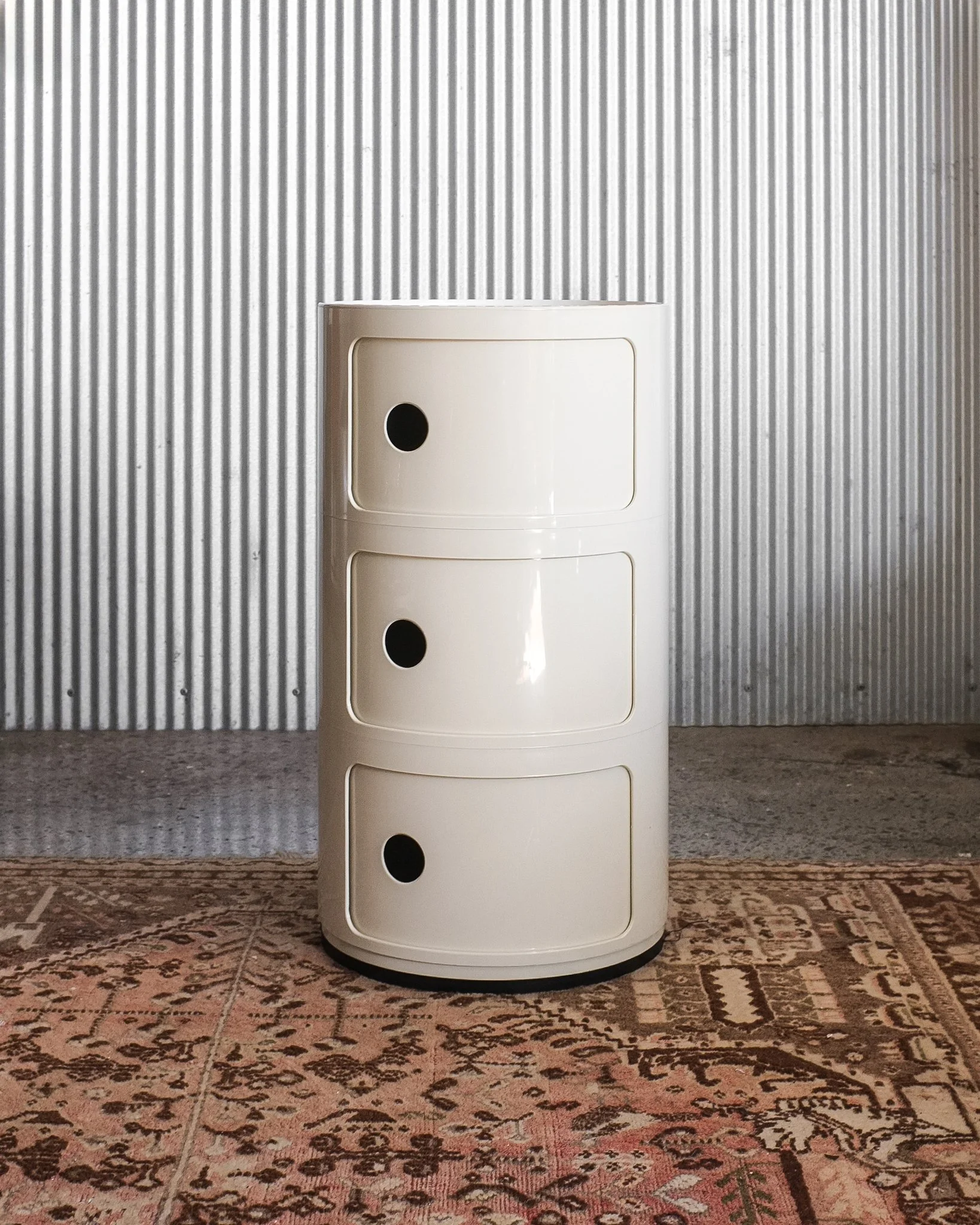 white3slimcomkartell-6.jpg