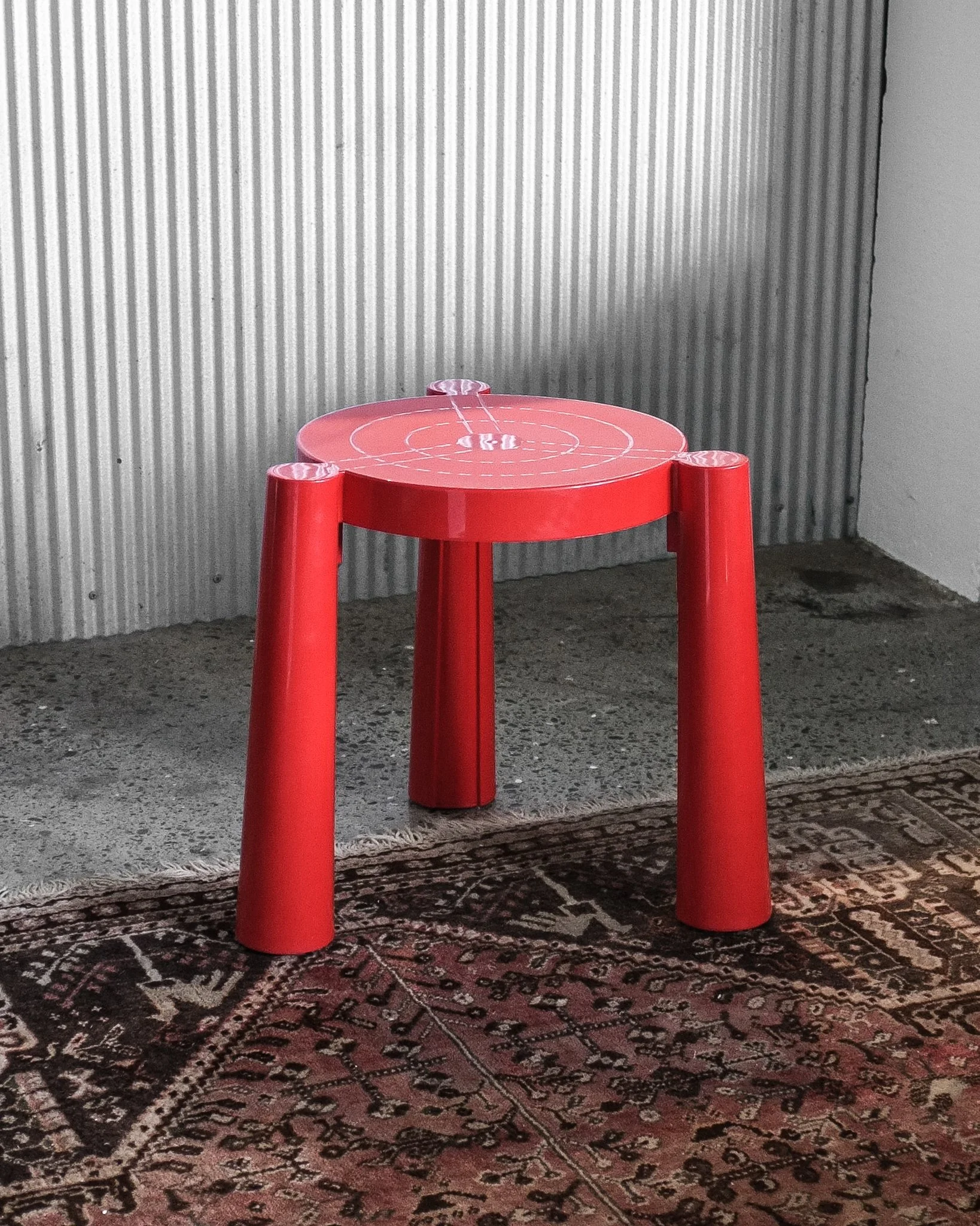 kartelltavellostoolred-6.jpg