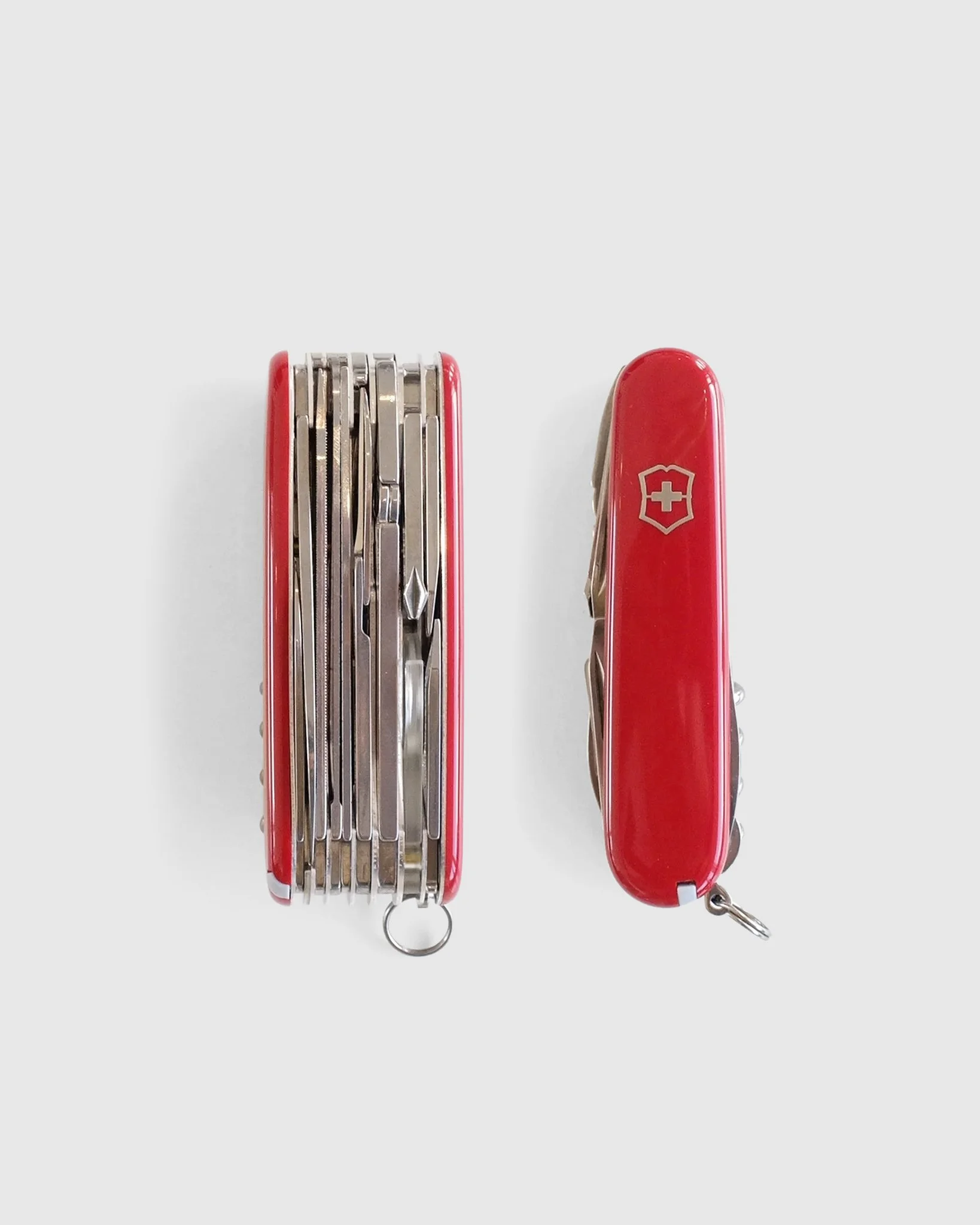 [ Swiss Champ ] Multitool by Victorinox