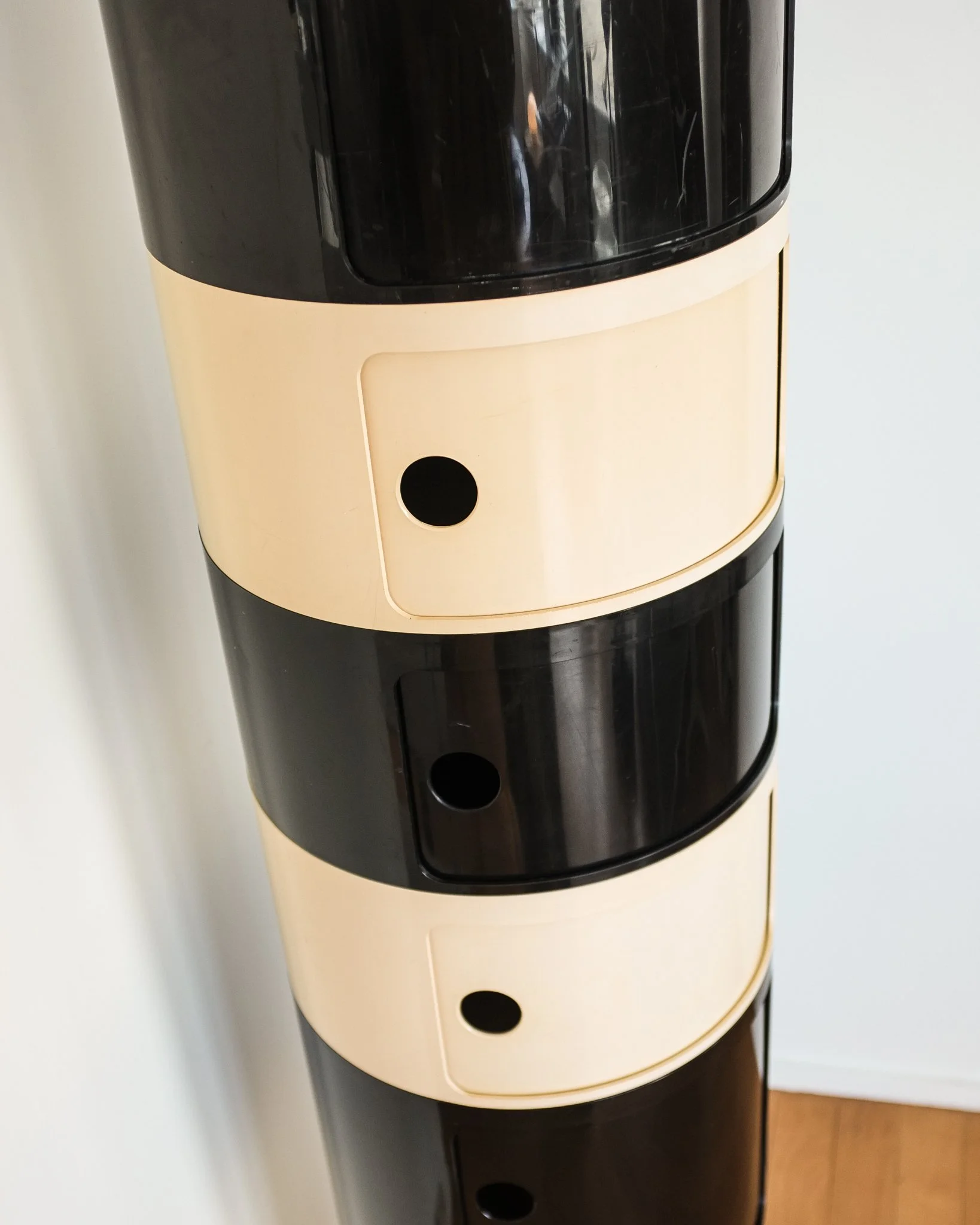 Blow Up' Magazine Rack by Alessi — KIOSK