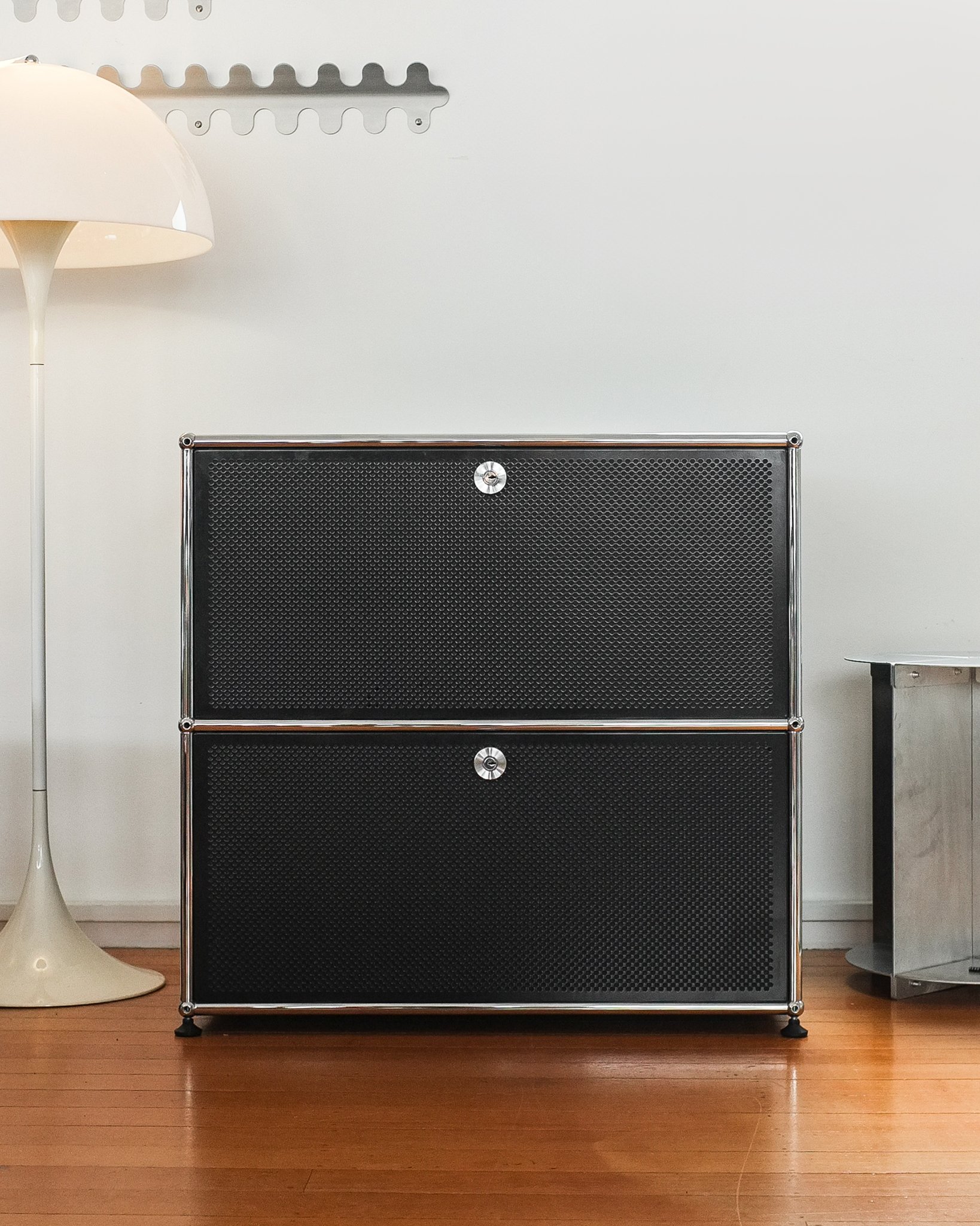 USM blk perf-2CLERAN.jpg