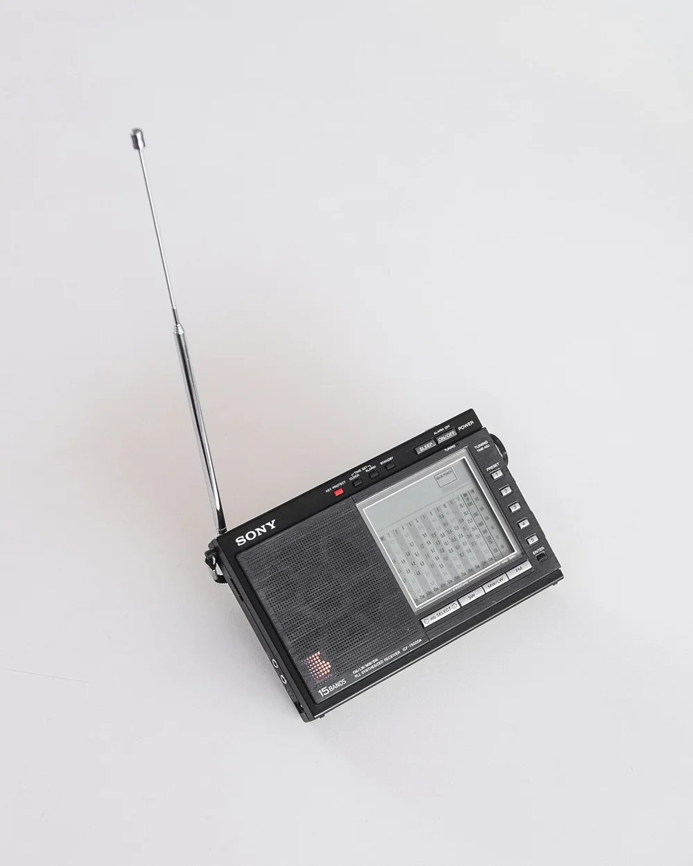 Radio Sony ICF-7600D - Ondes Courtes Et FM - Portable - Fabriquée Au Japon - Occasion