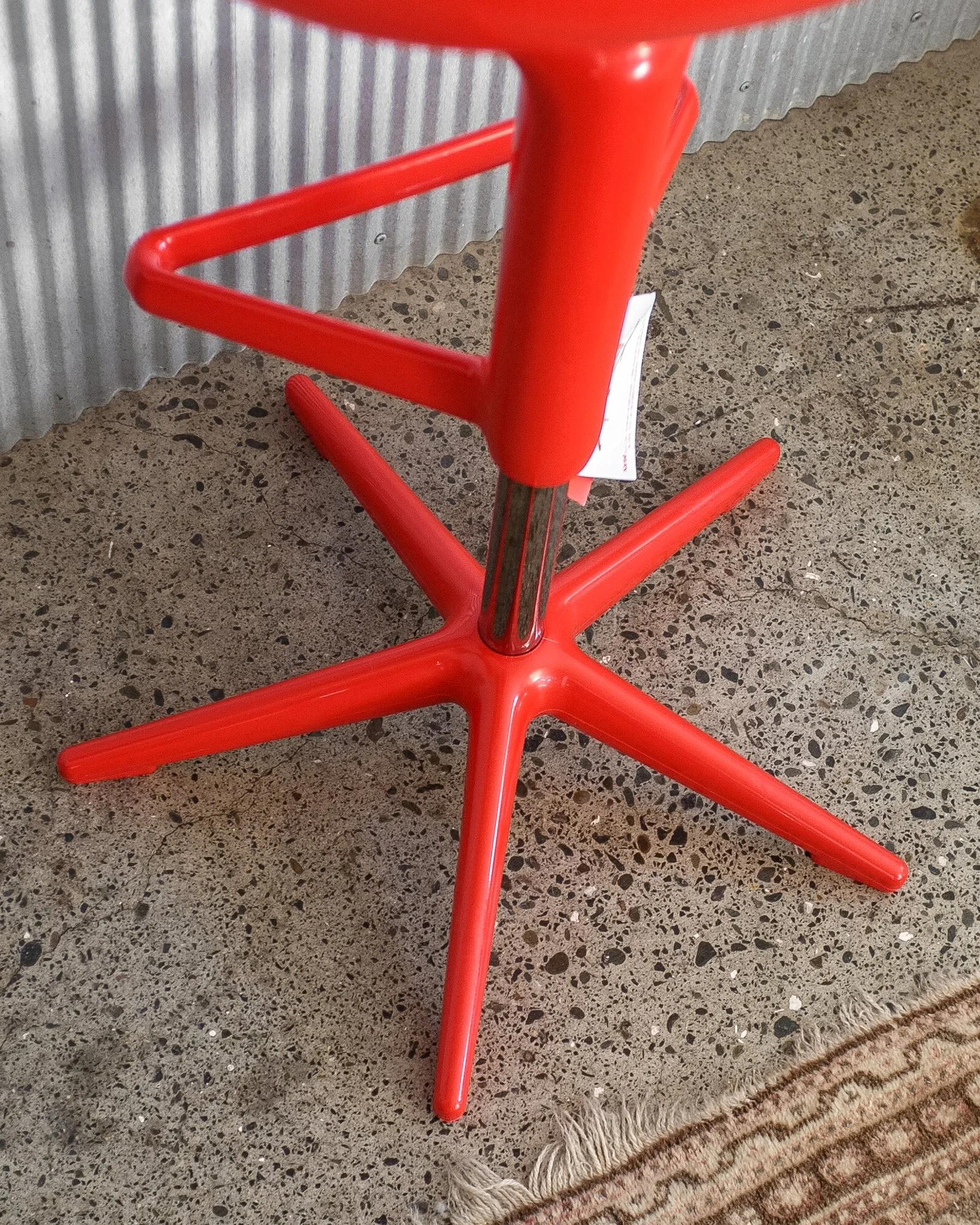redspoonstool.jpg
