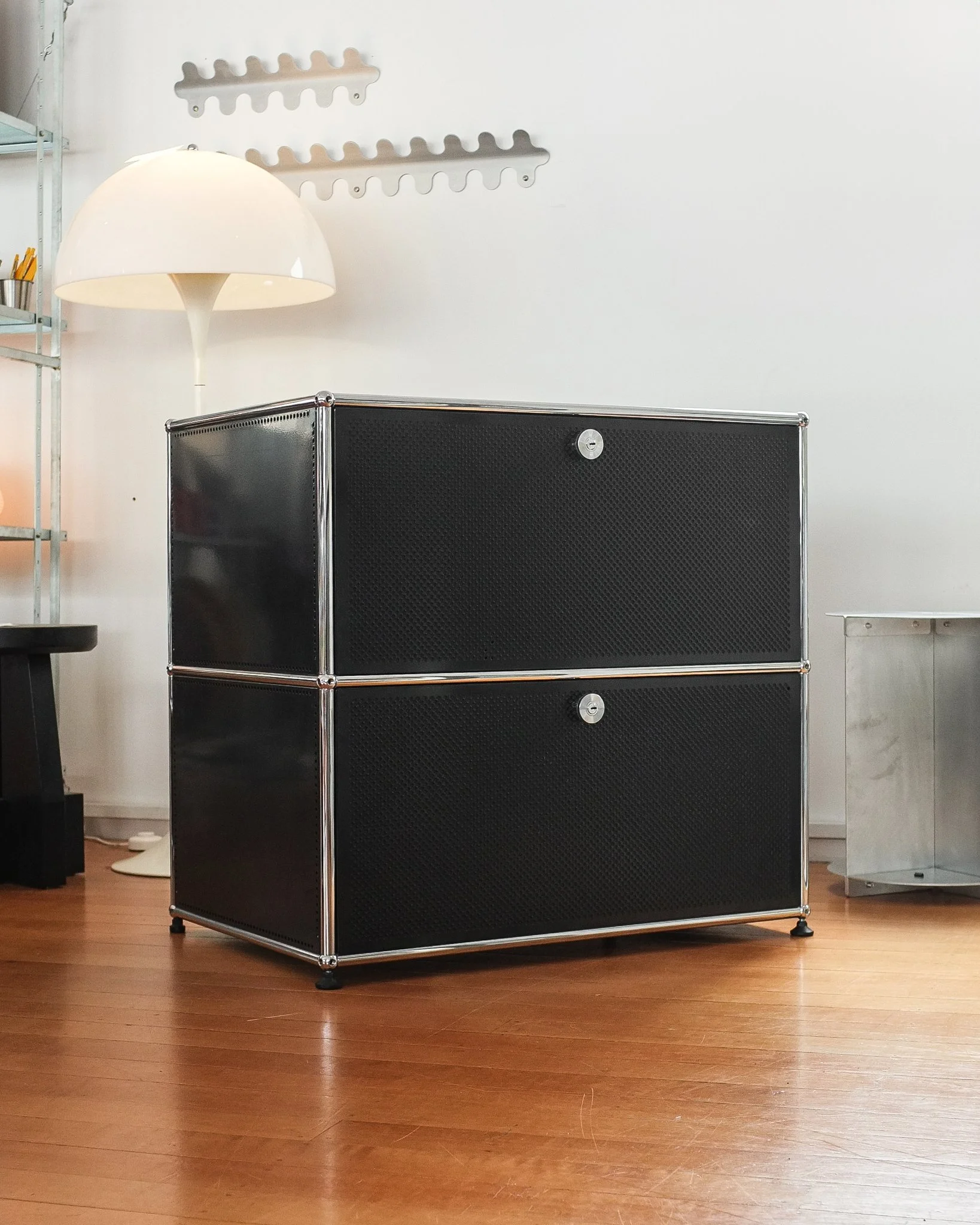 USM blk perf-1FINAL.jpg