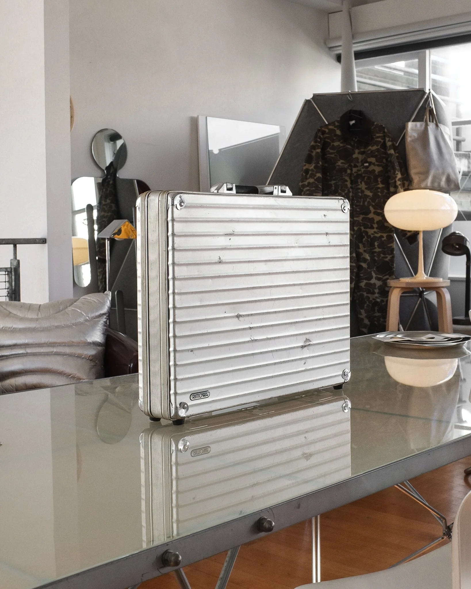 rimowabriefcase-2.jpg