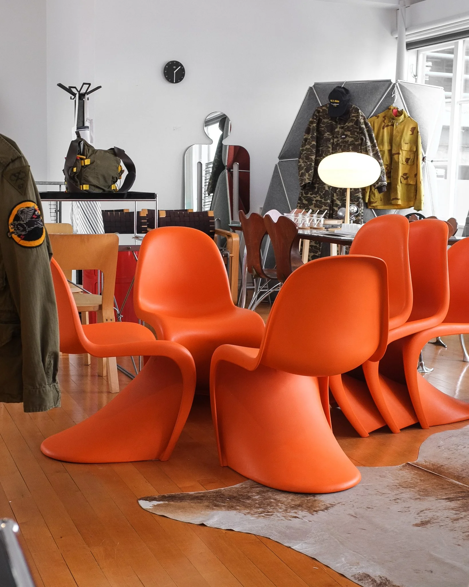 pantonorange-3-2.jpg