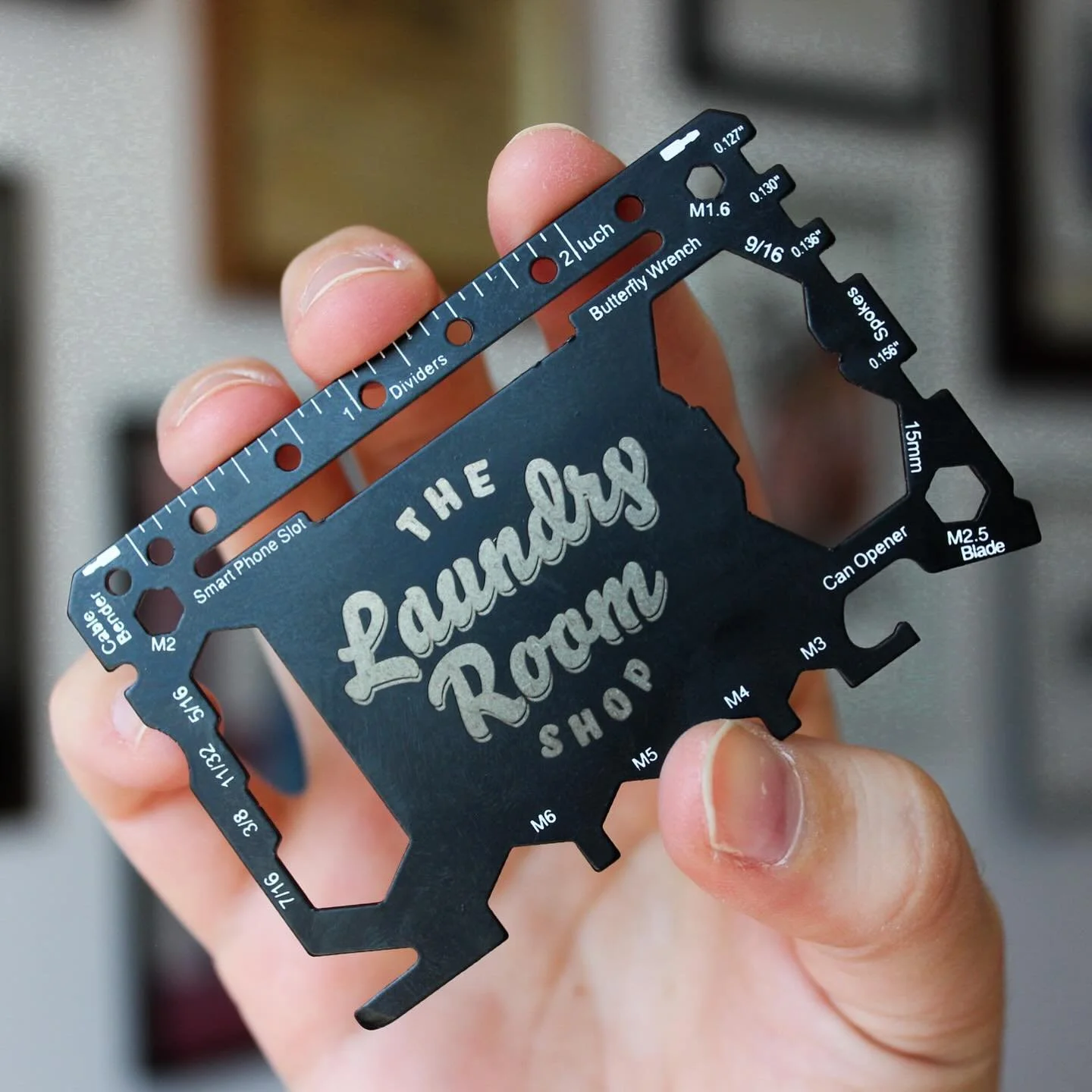 Kinda hard/pointless to share any products right now with all the things happening (US de minimis exemption being lifted + Canada Post on strike), but have you seen this card tool we have on our shop? 🫠😅

#laserengraved #laserengraving #multitool #