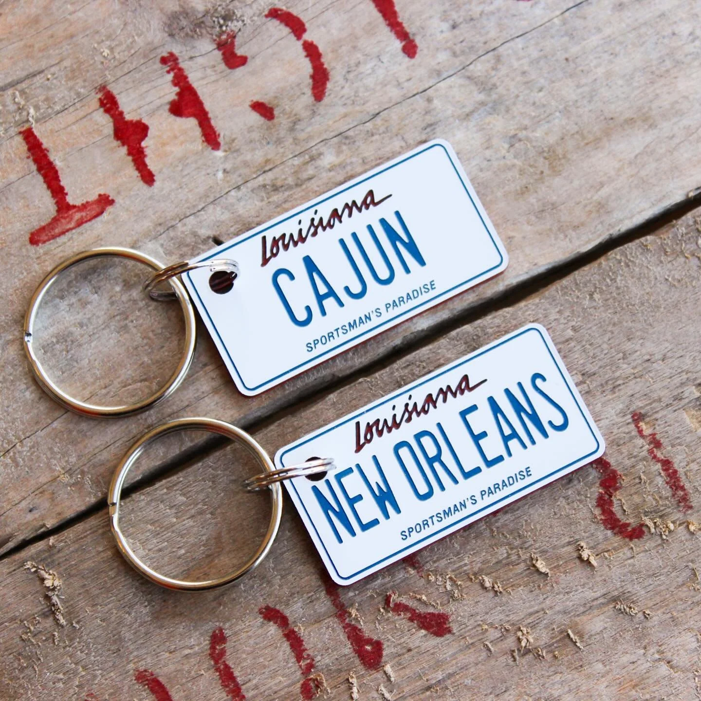New US states added to our license plate keychain collection! 🇺🇸

We just added Louisiana, Maryland, Mississippi, New Mexico, two South Dakota designs, Tennessee and two Wyoming designs as well!

Available on Etsy or for wholesale orders on Faire.
