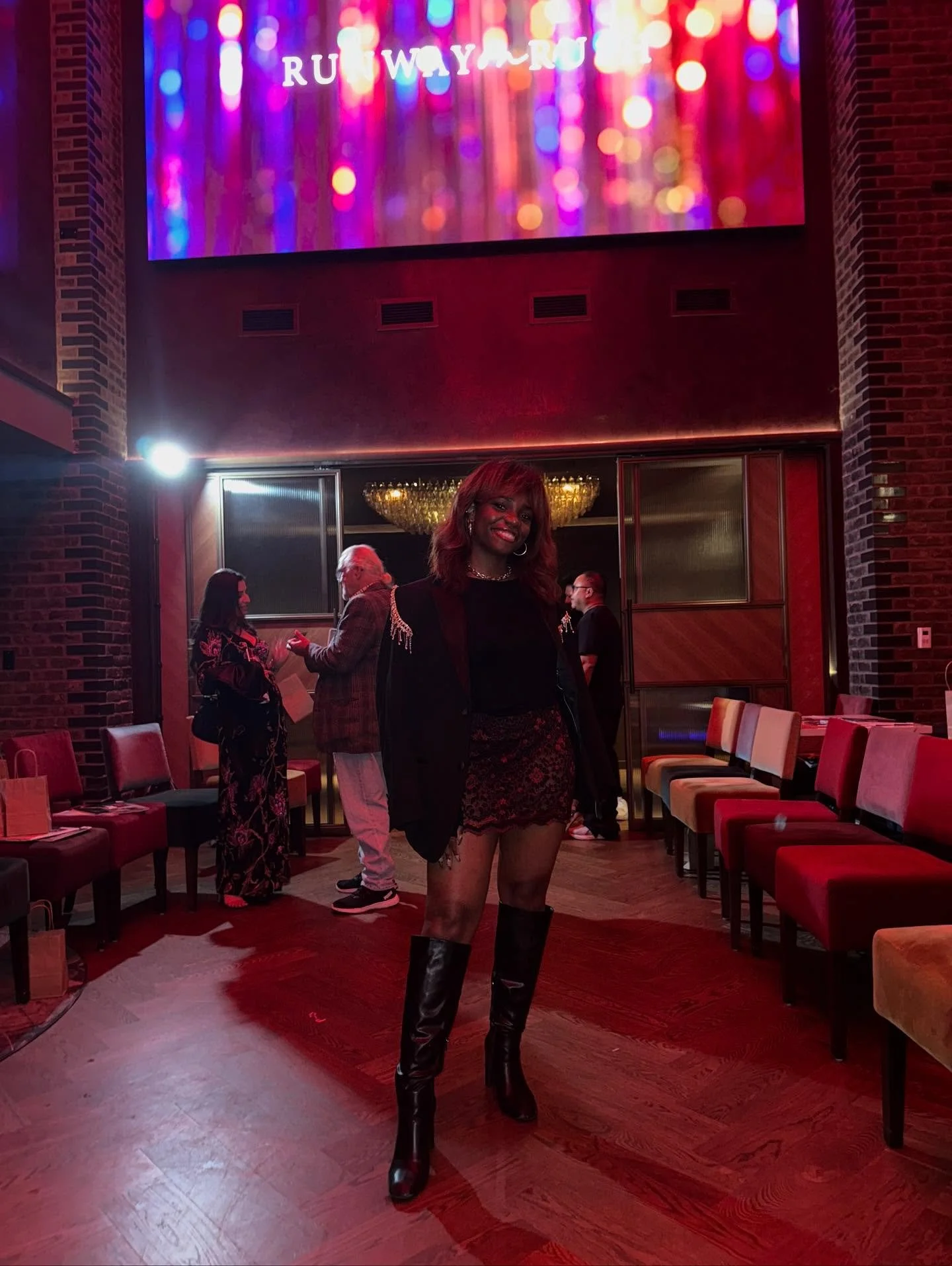 @richarddayhoff x Runway on Rush💋

#chicagofashion #chicagofashionweek #chicagofashionblogger #chicagofashionstylist #fashionstylist #thesexclusve #312fashion