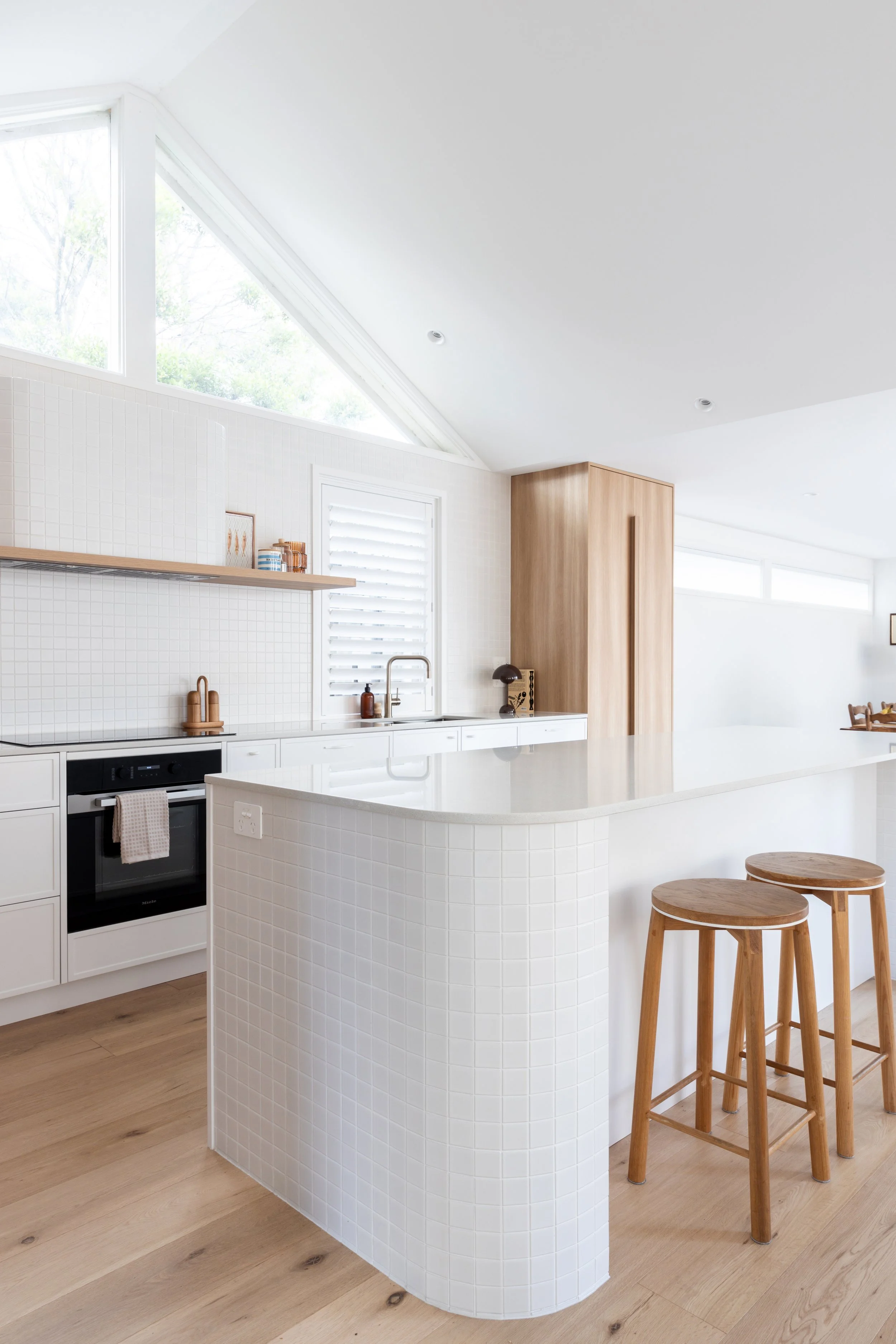 Assembly Elsternwick 017.jpg