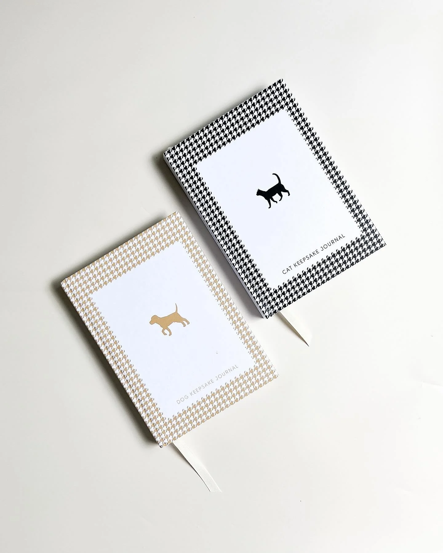 Keepsake Journals! 🐱🐶
.
.
.
#wemakebooks #australianmade #keepingbooksalive #bookprinter #australia #ilovebooks #bookstagram #books #booklover #reading #bookworm #bookish #book #booklove #booksofinstagram #booksbooksbooks #read #bookaholic #booka