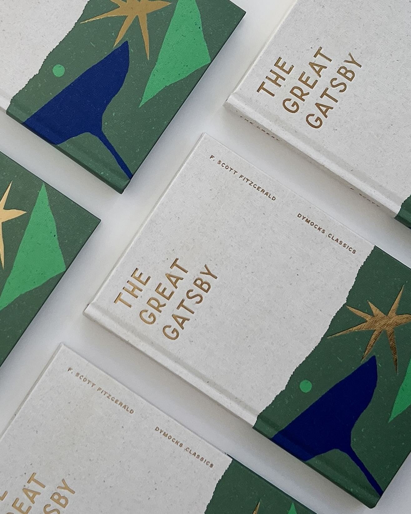 The Great Gatsby // F. Scott Fitzgerald // Dymocks Classics ✨ 

&bull;
&bull;
&bull;

#books #australia #book