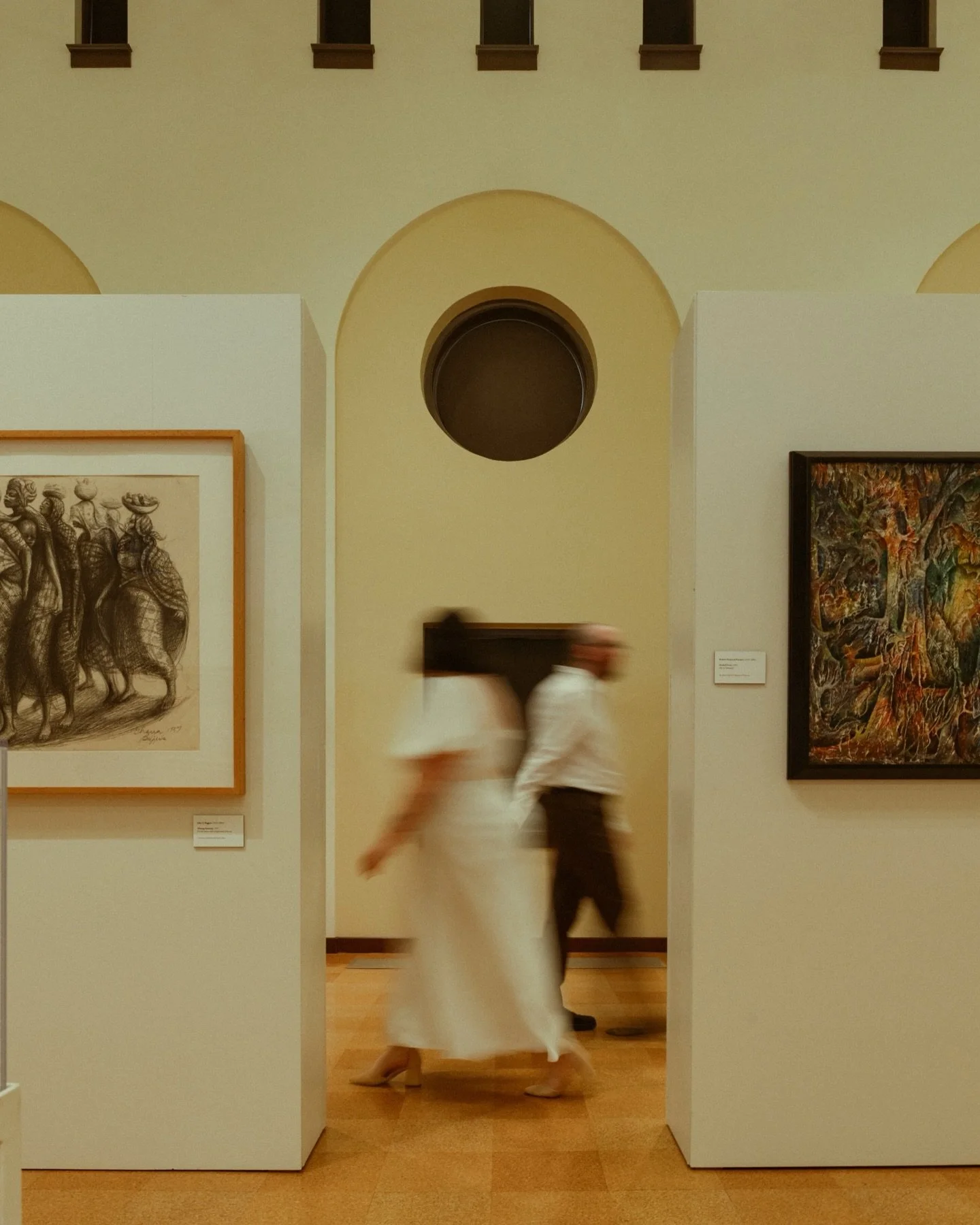 I will never shut up about this session. 🕊️💕🖼️
&bull;
&bull;
&bull;
#houstonengagementphotographer #houstonweddingphotographer #museumphotography #authenticlove #engagementphotoshoot