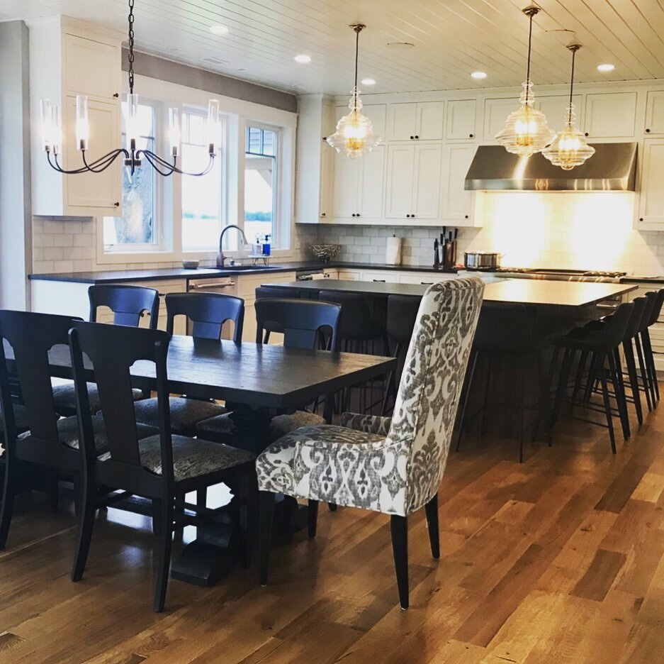 #whiteoakfloors #leatheredgranite #arhausinmyhouse #thermadorappliances #lakehouse